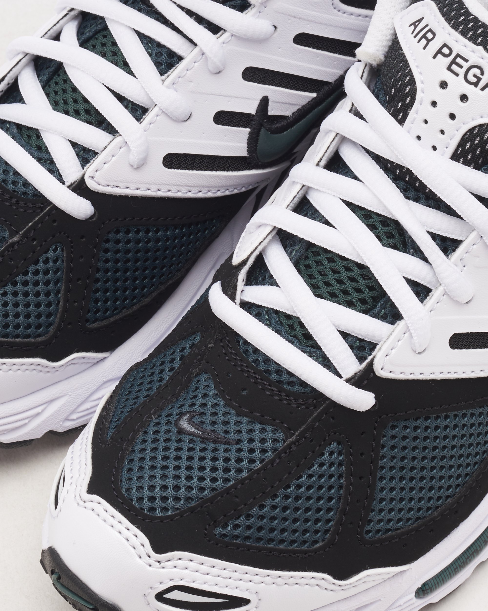 Nike air pegasus 2004 on sale