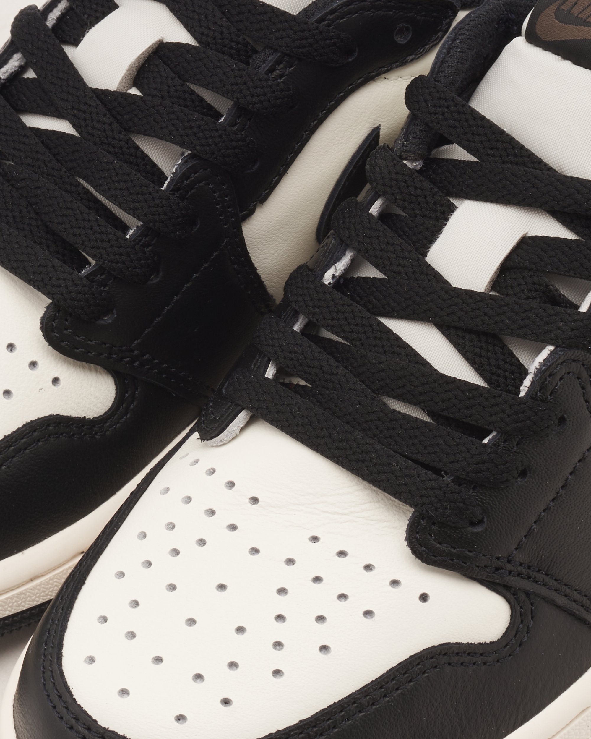 Shesha jordan sneakers deals