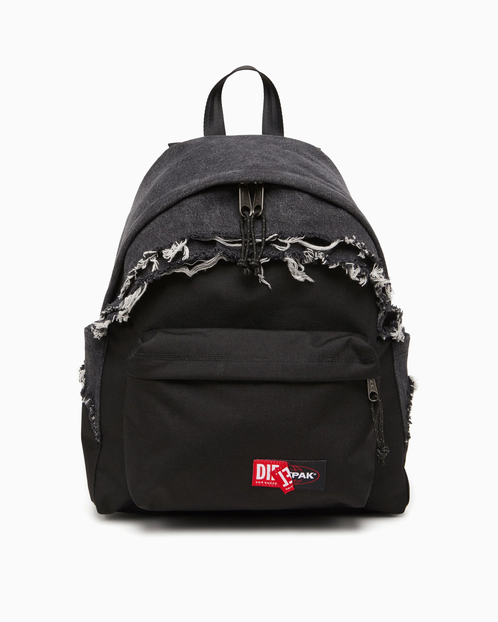 EASTPAK クラシック EUROモデル バックパック black EK000043_008_ALT003_UC63771_mH