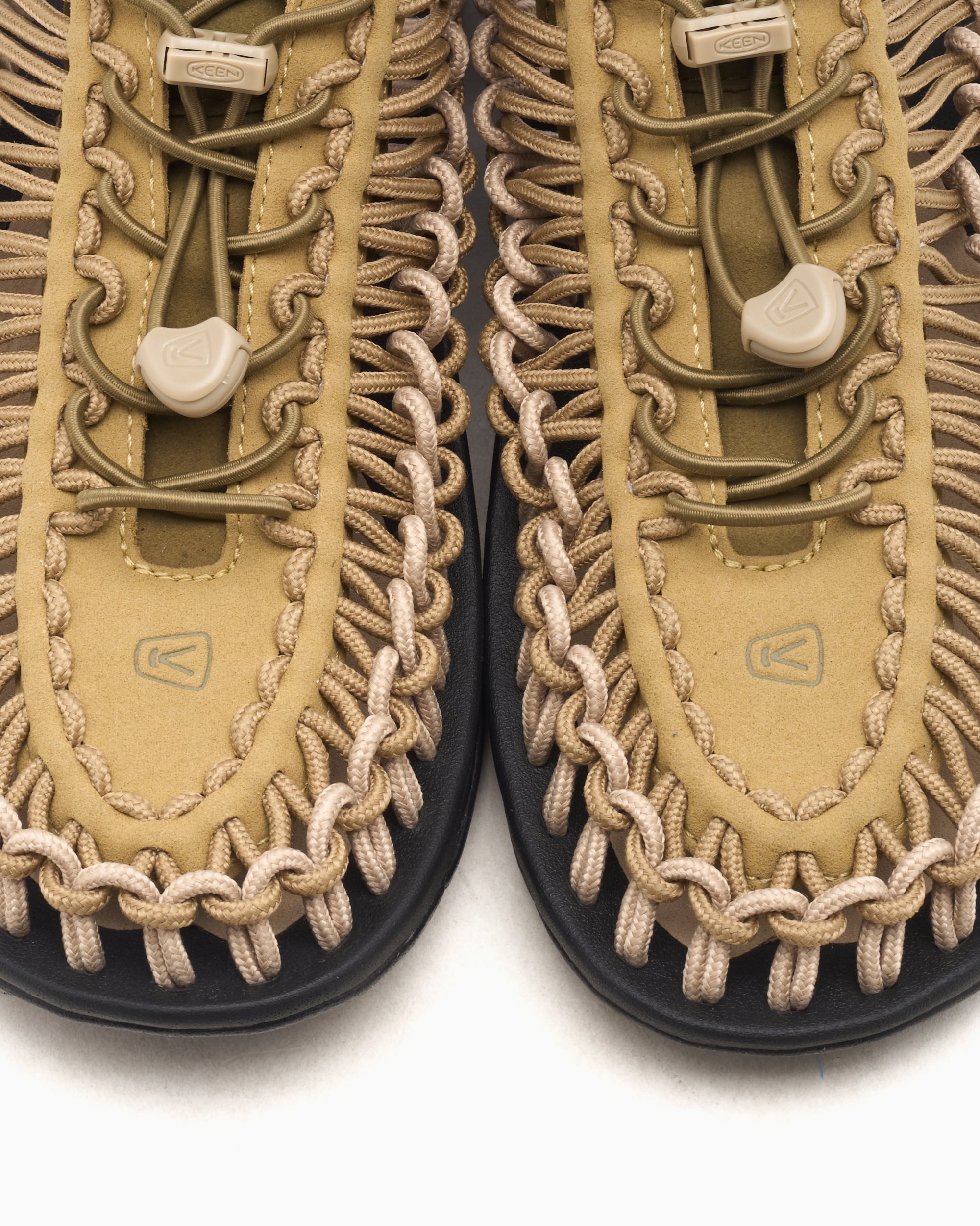 KEEN Men's Uneek Beige 1030572 | FOOTDISTRICT