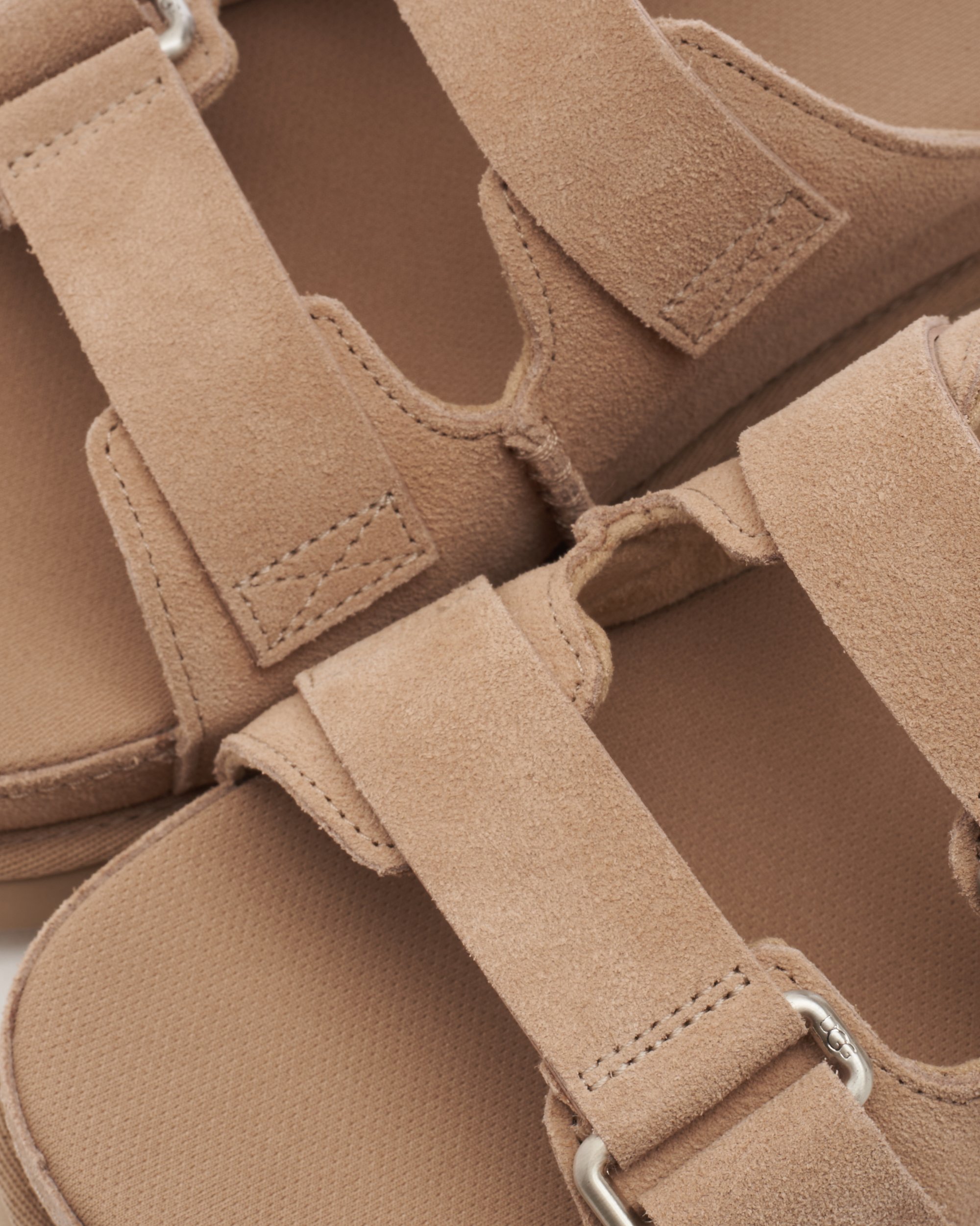UGG® Women's Goldenstar Hi Slide Beige 1155458-SAN