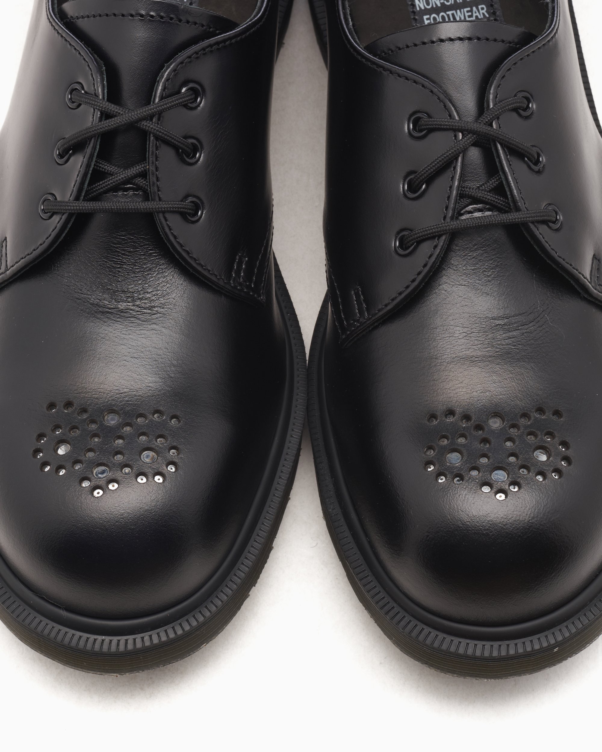 Dr. Martens 1461 St Brogue Analine Black 40717001 | FOOTDISTRICT