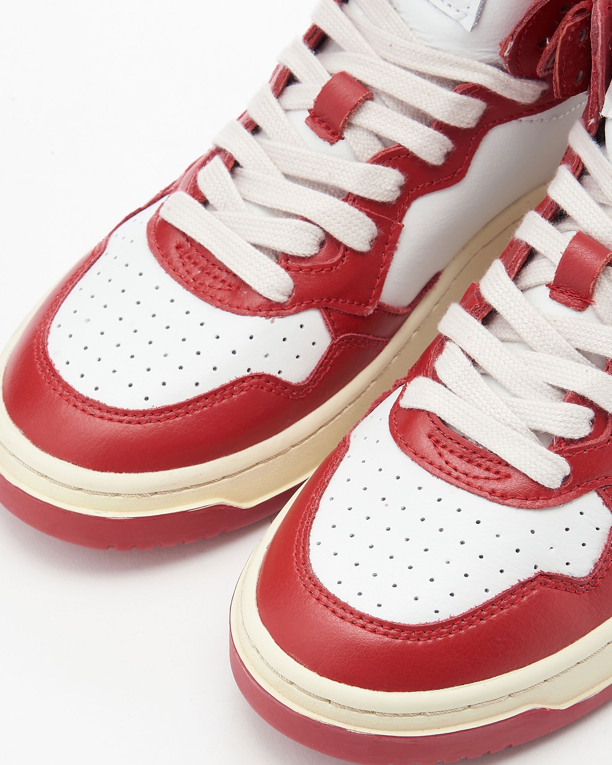 Autry Women's 01 Medalist Mid Red AUMWWB02 | FOOTDISTRICT Autry Women's 01 Medalist Mid Red AUMWWB02 | FOOTDISTRICT