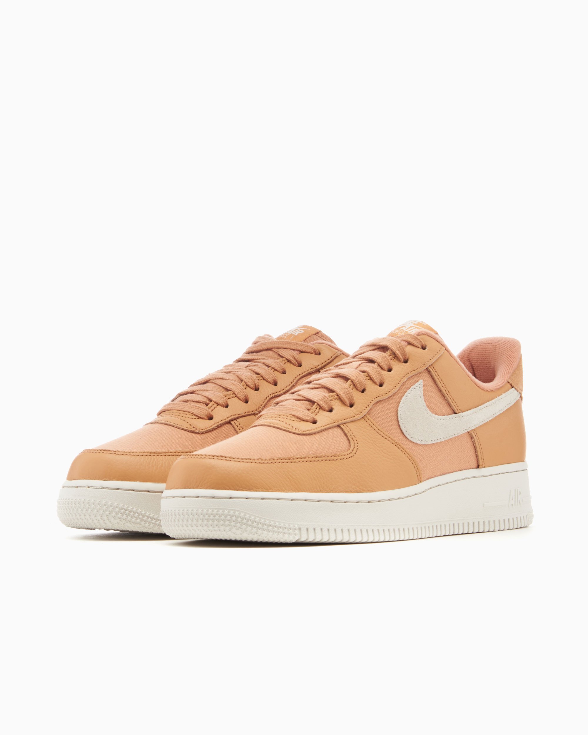 Nike silver marroni store