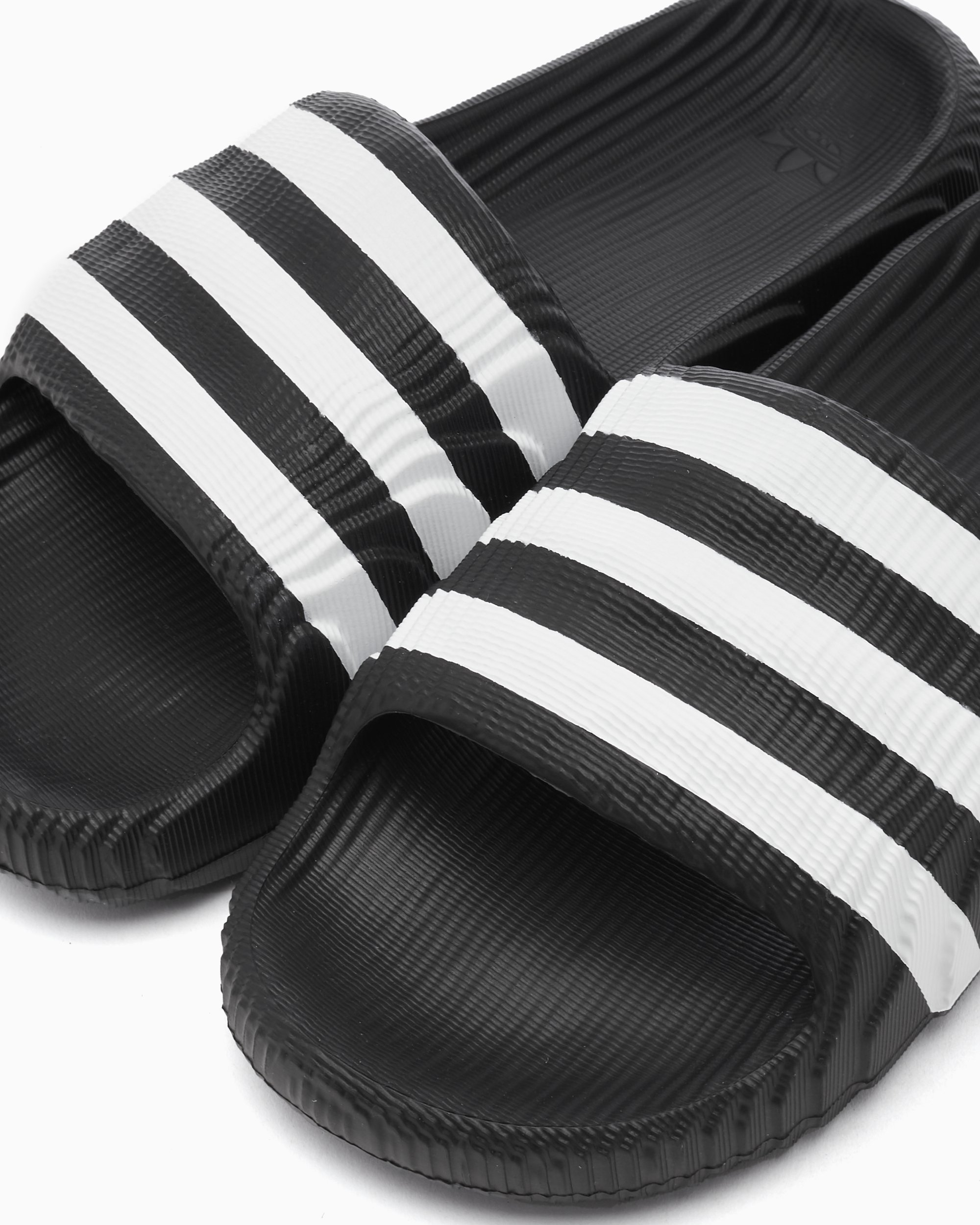 Adidas badslippers wit shop zwart