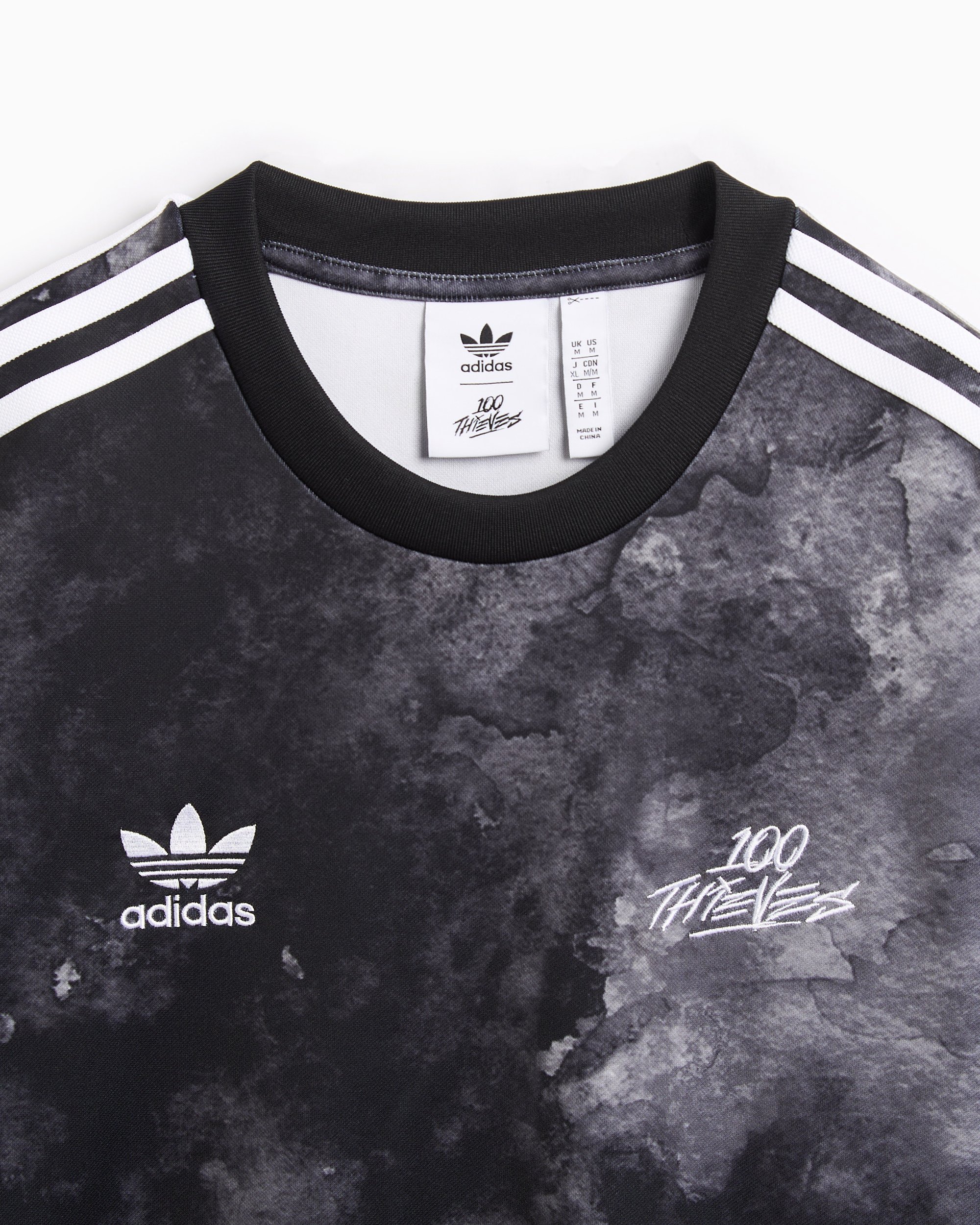 adidas Originals x 100 Thieves Men s Jersey Schwarz IW4595 FOOTDISTRICT