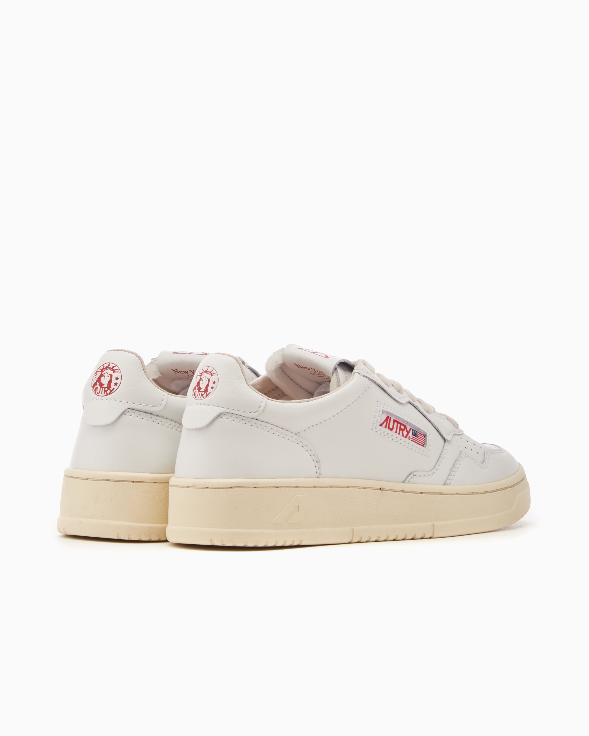 Autry Women's Medalist Low White AULWLI02 | FOOTDISTRICT