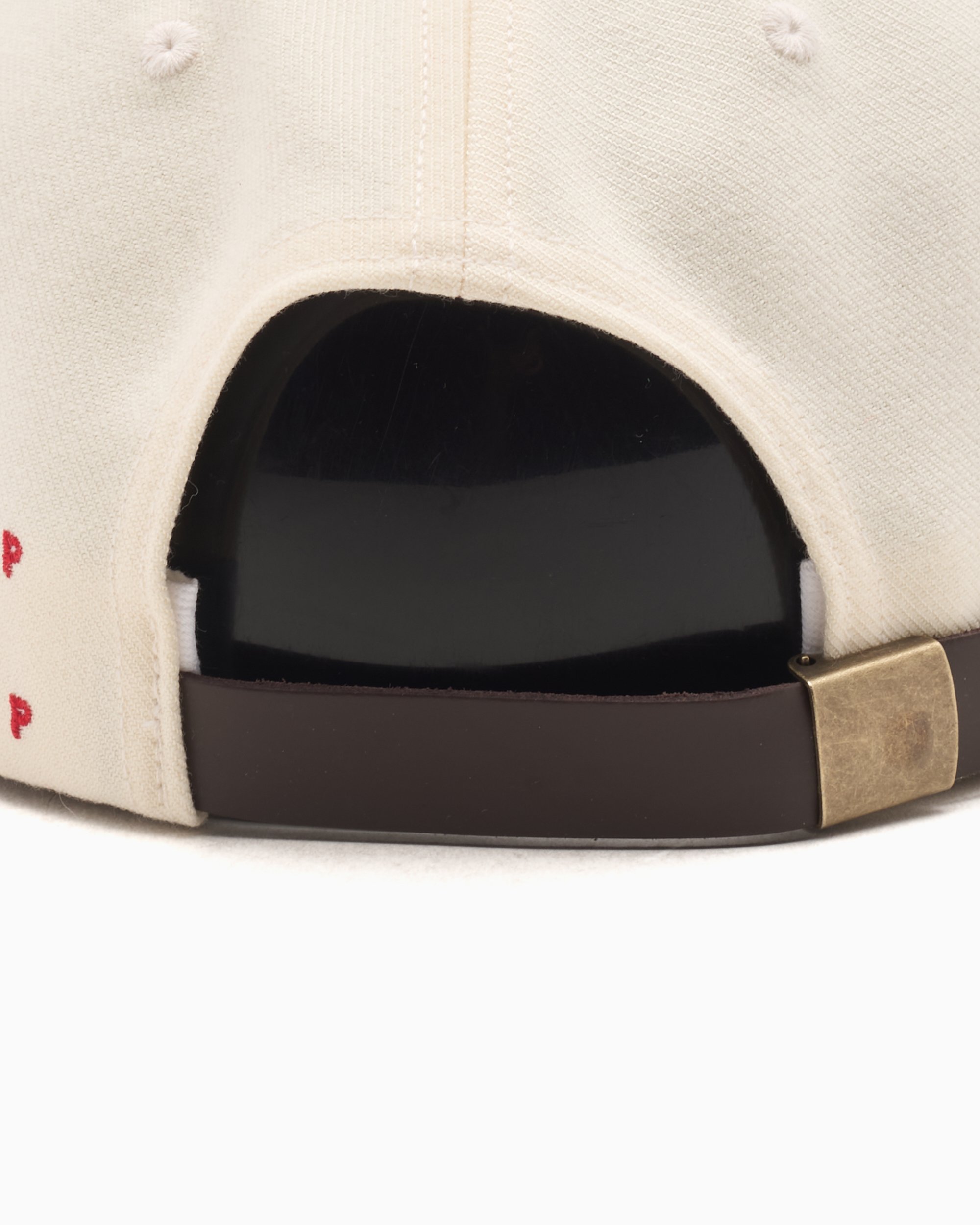 送料無料商品の通販 Pop Trading Company Sixpanel Unisex Cap White POPSS25_08-003 帽子
