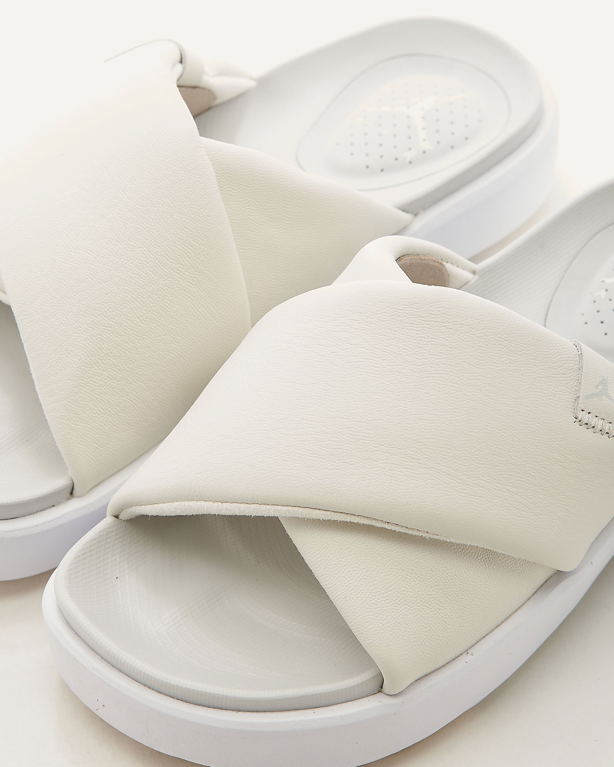 Female jordan slides sales