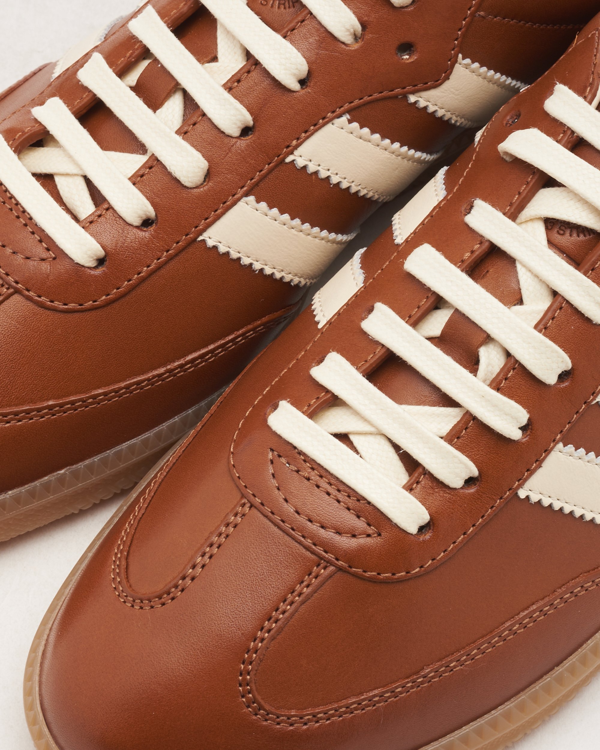 Adidas originals locales caba italia top