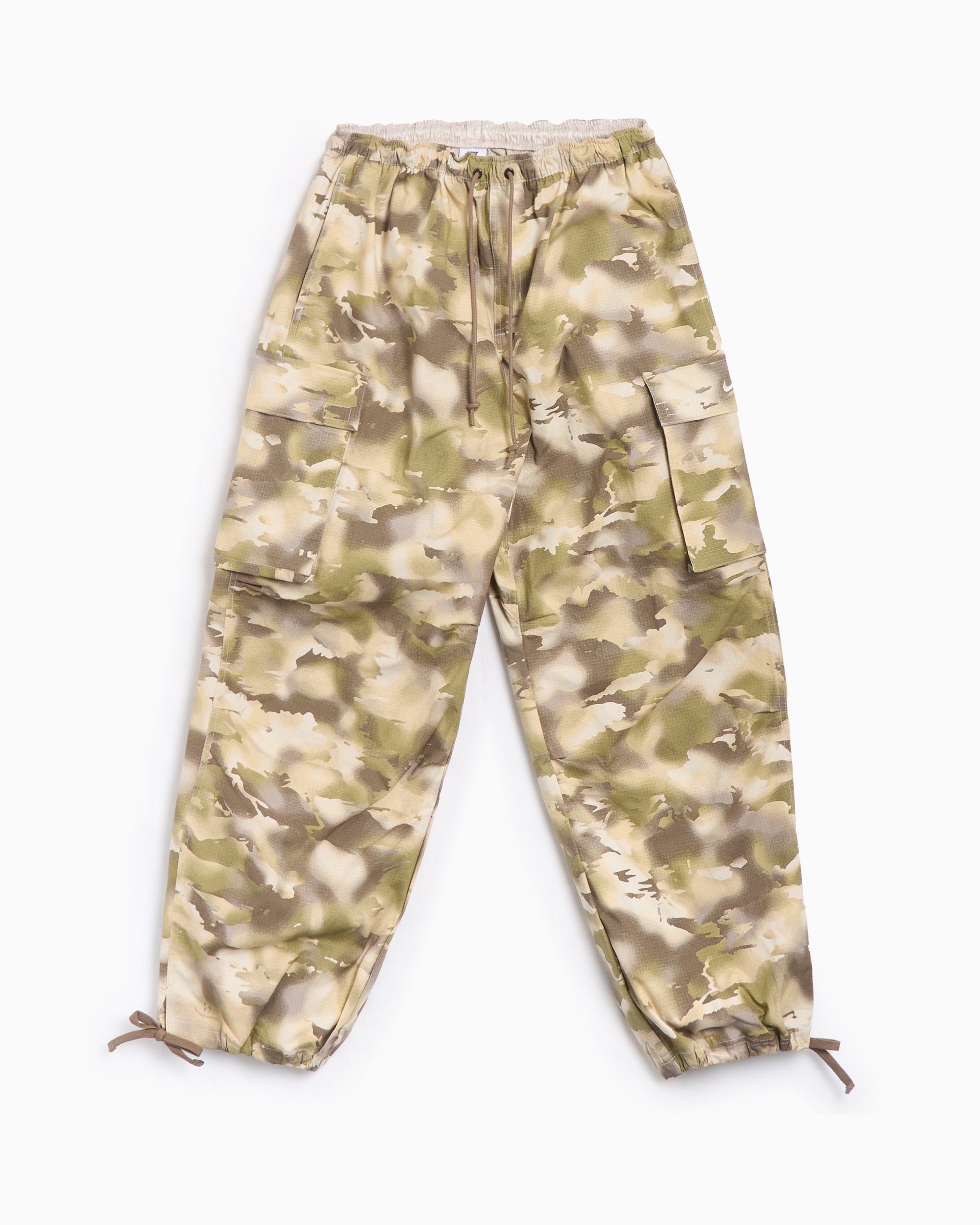 pantalon camuflado nike