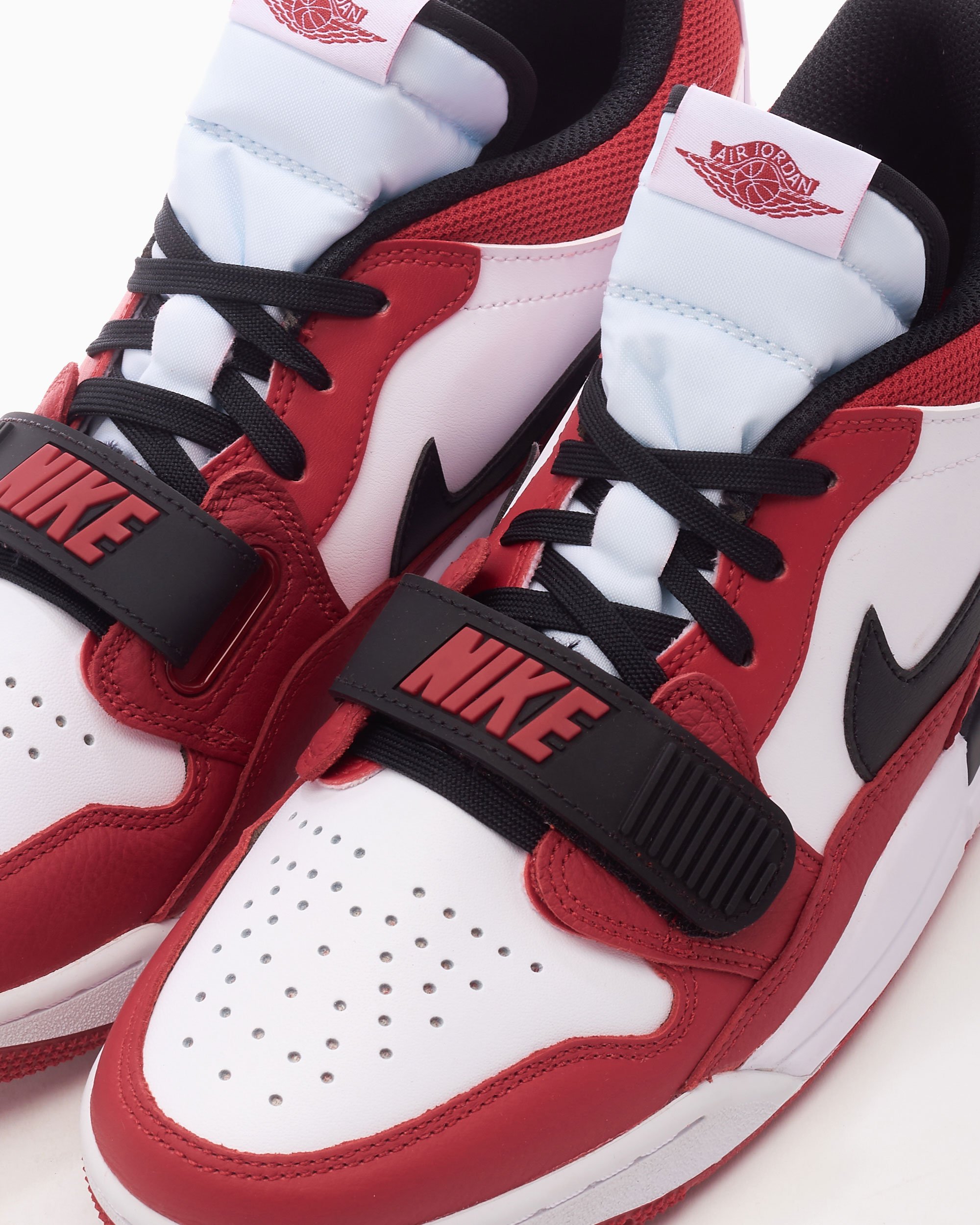 Air Jordan Legacy 312 Low Rouge CD7069 116 FOOTDISTRICT