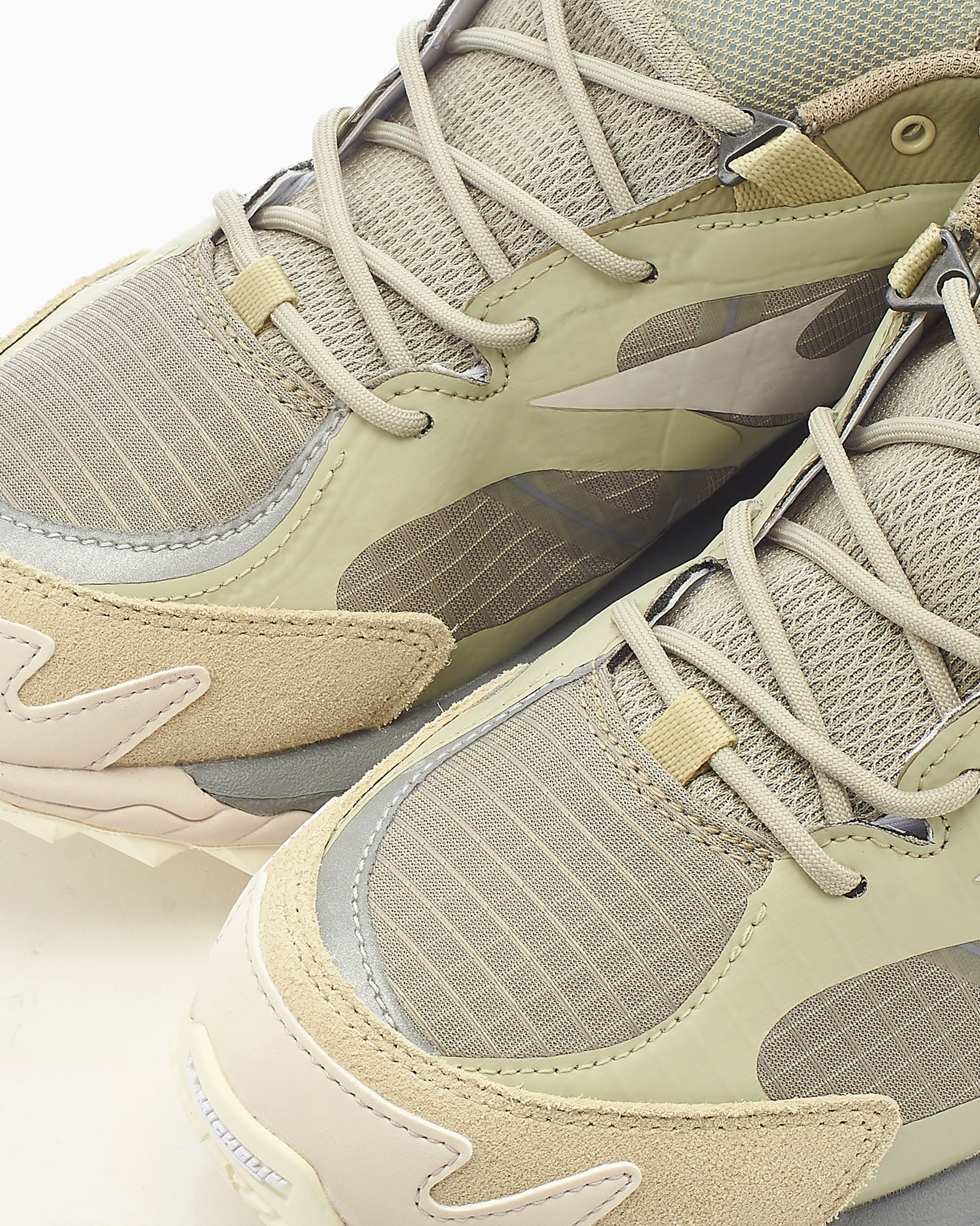 Mizuno wave mujin gold hot sale