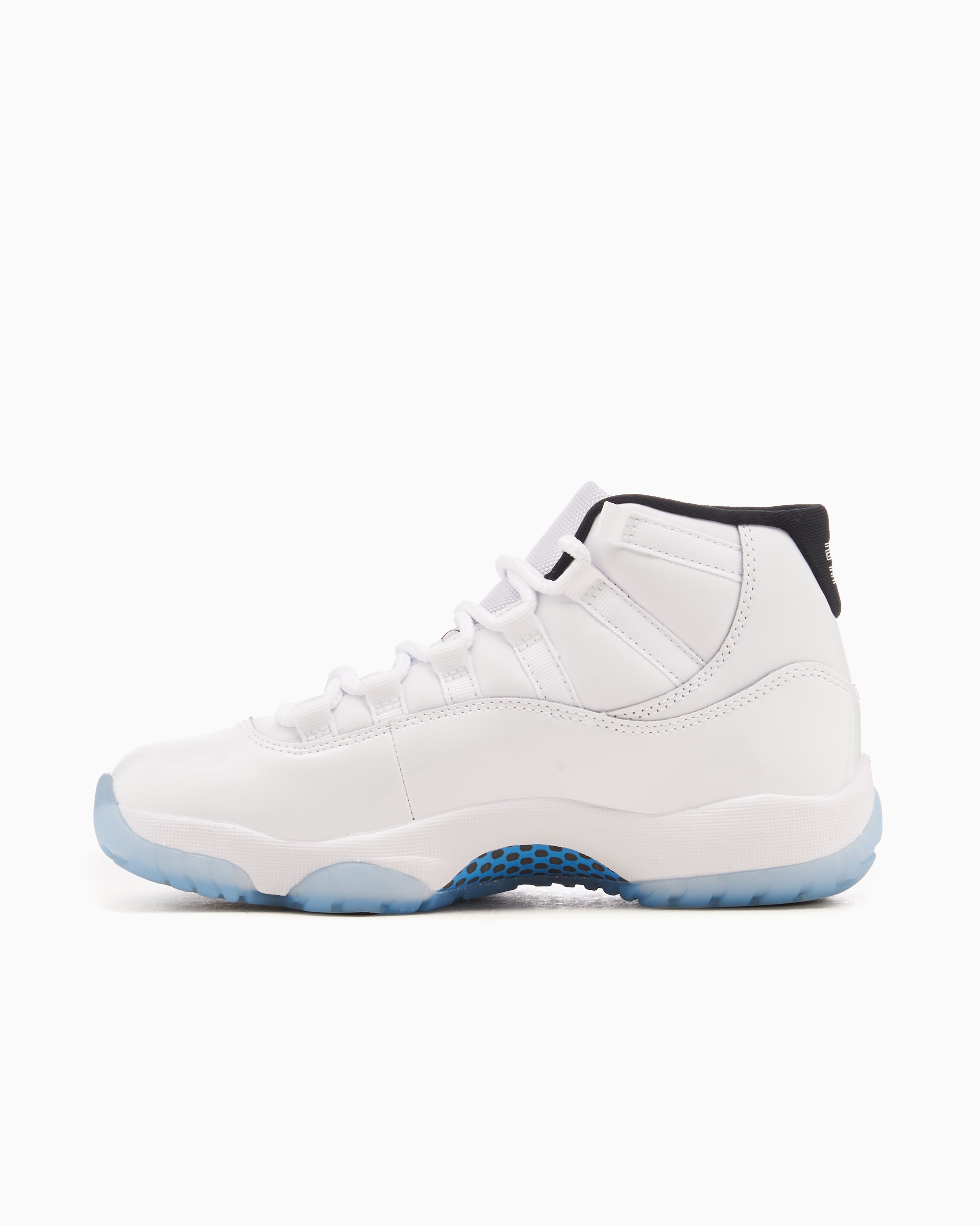 Jordan 11 Retro Legend Blue Bianco CT8012 104 FOOTDISTRICT