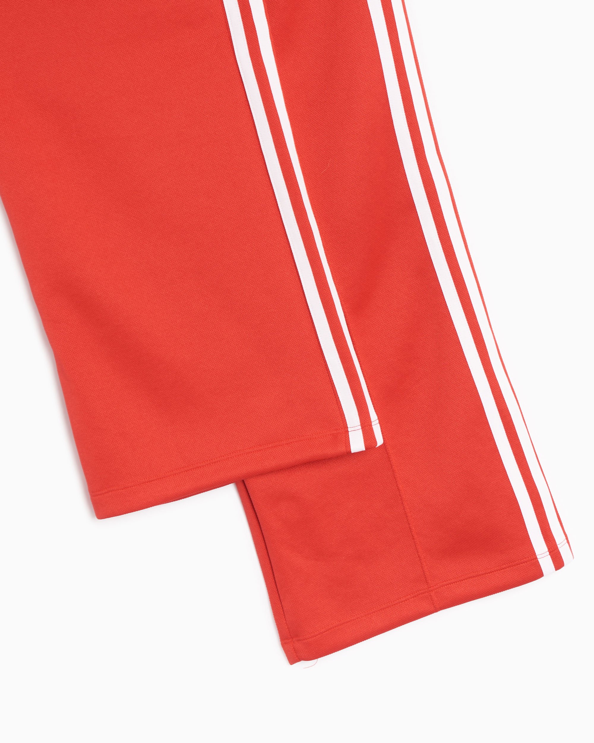 adidas Originals SST Women s Track Pants Rot IK0426 FOOTDISTRICT