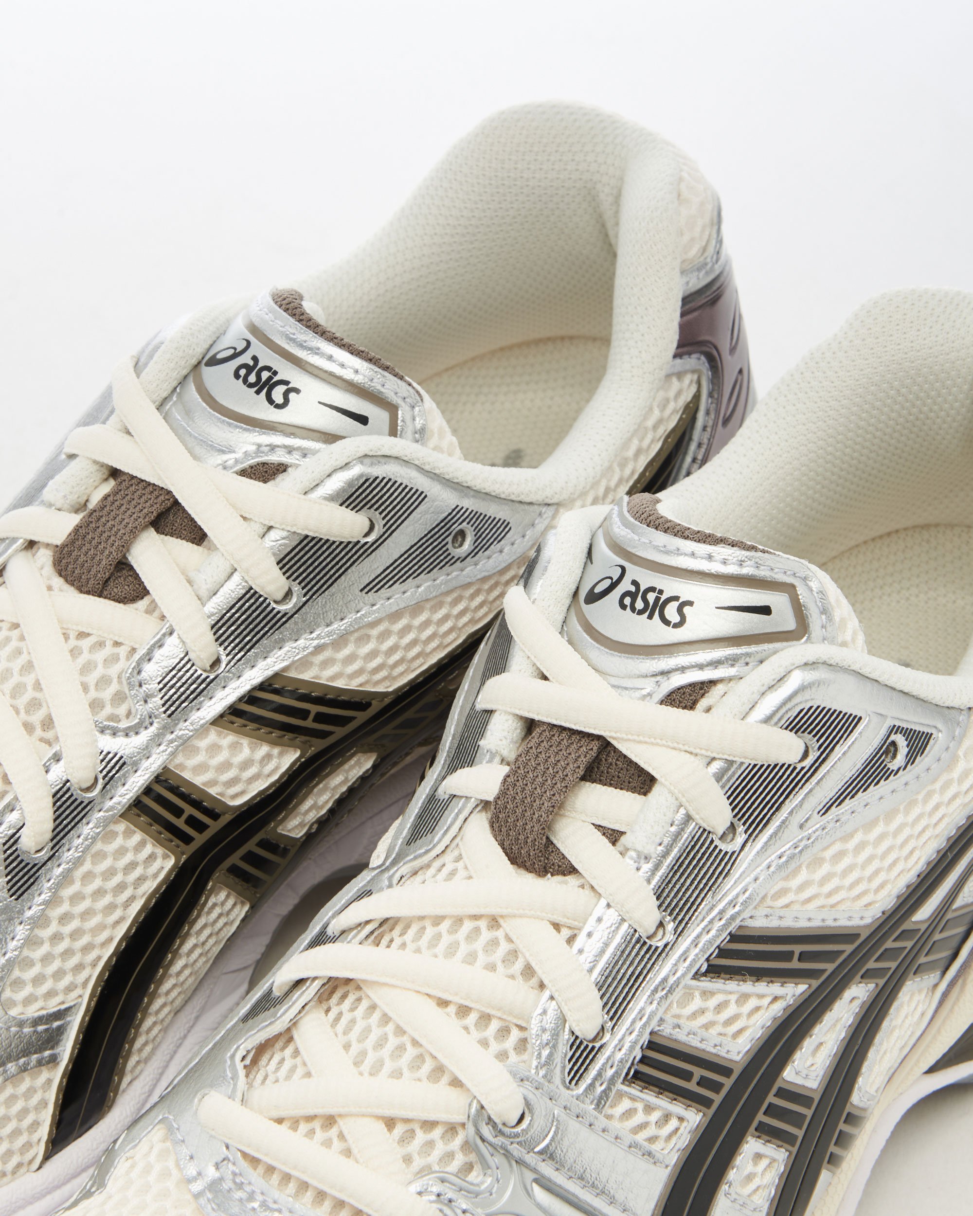 Asics nimbus 14 Beige hot sale