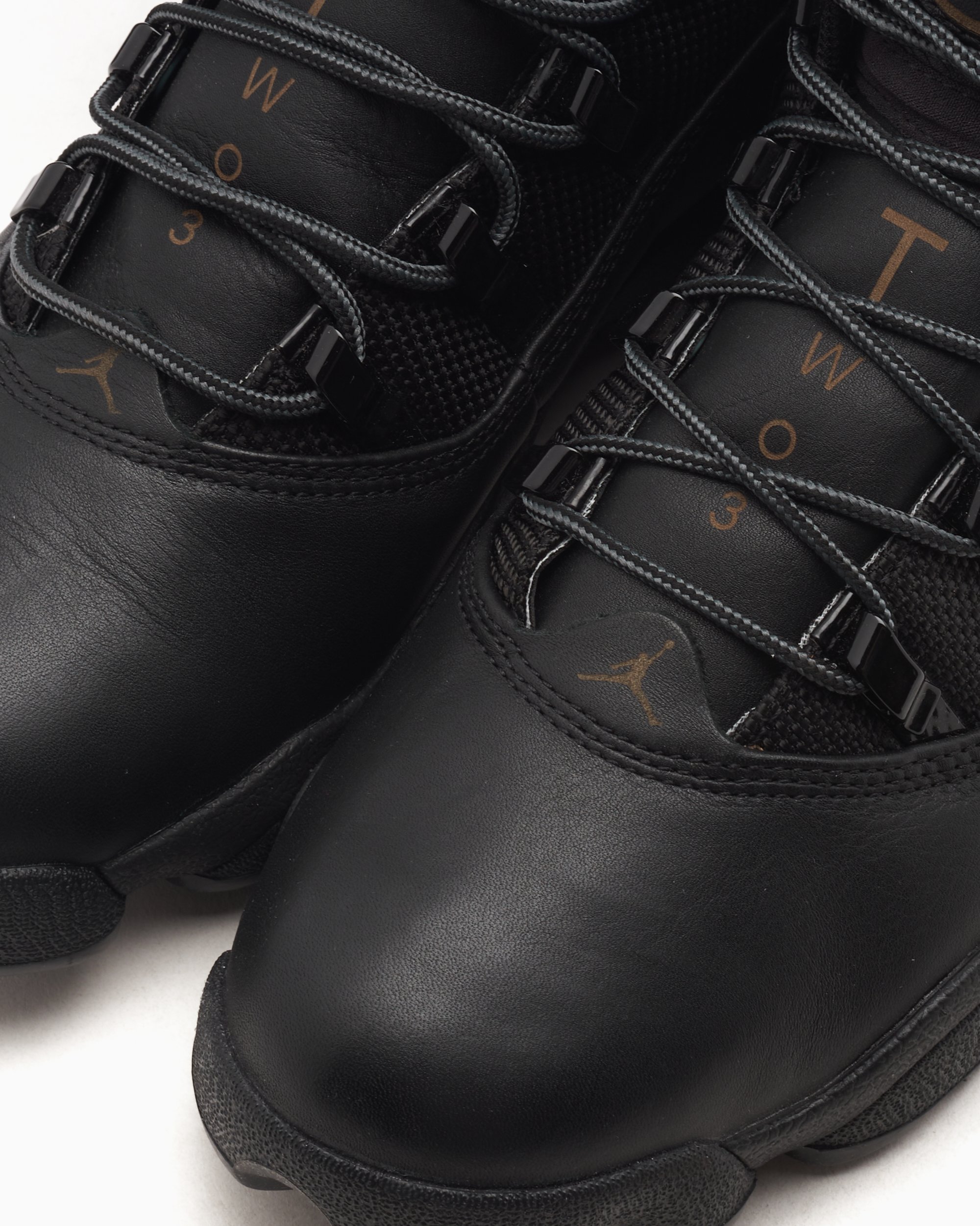 Jordan Winterized 6 Rings Negro FV3826 001 FOOTDISTRICT