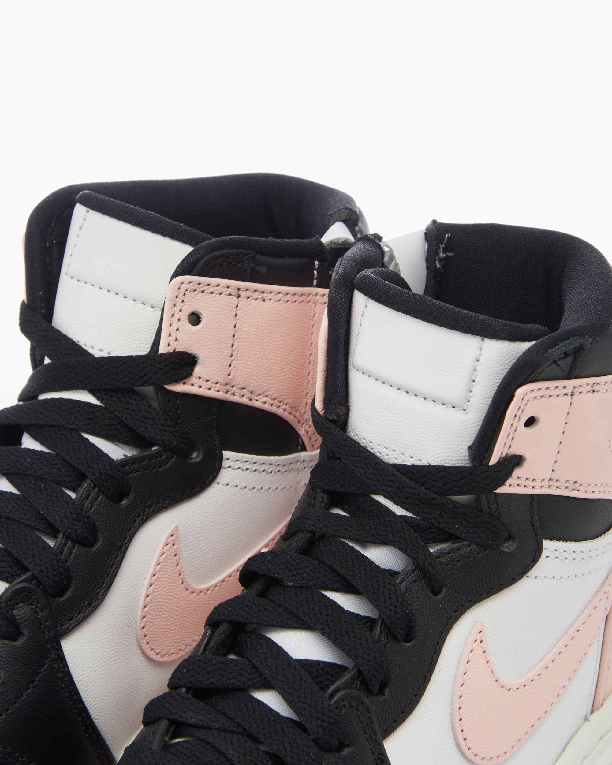 Air Jordan Women s 1 Elevate High Atmosphere Rosa DN3253 061 FOOTDISTRICT