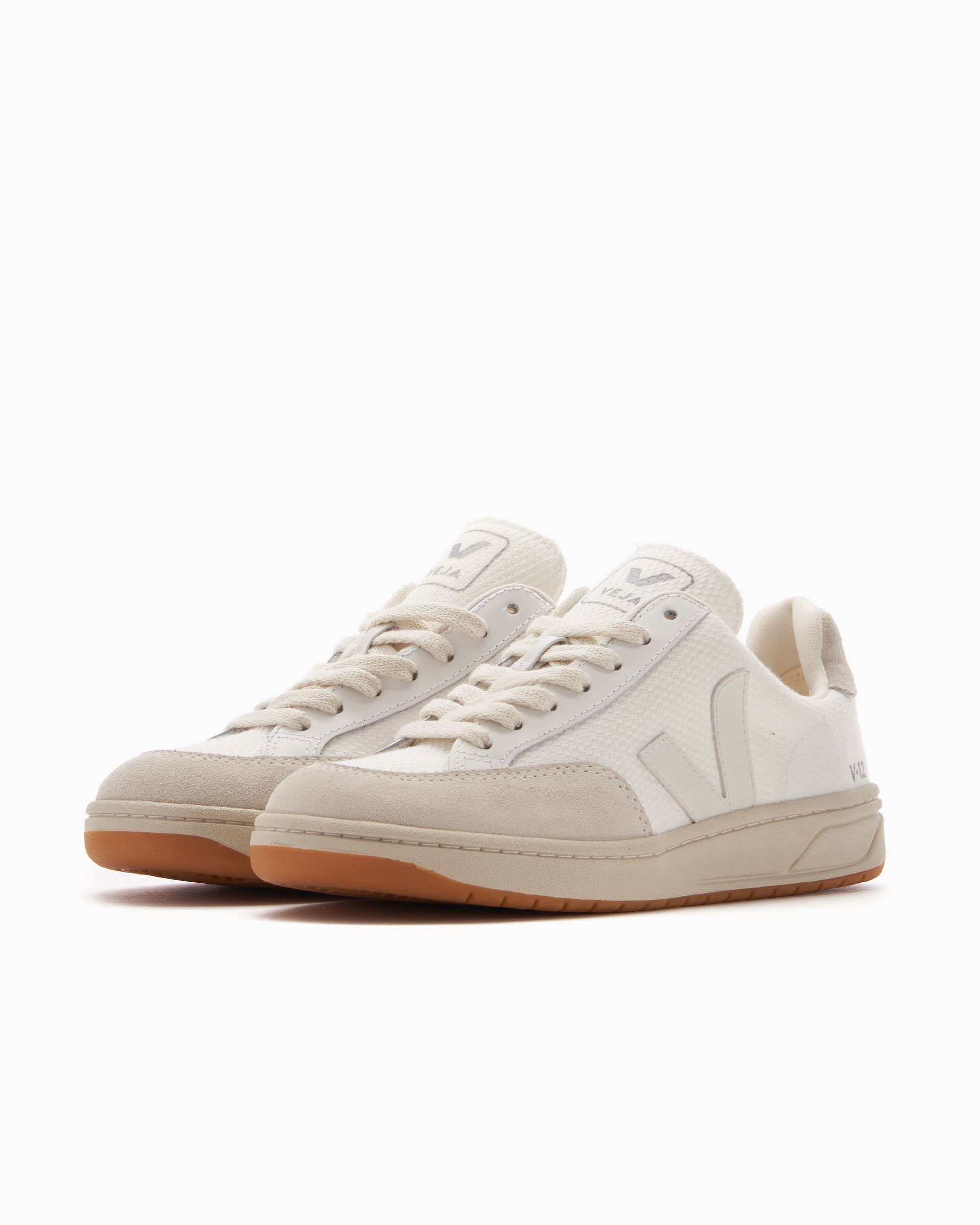 Veja v12 clearance beige