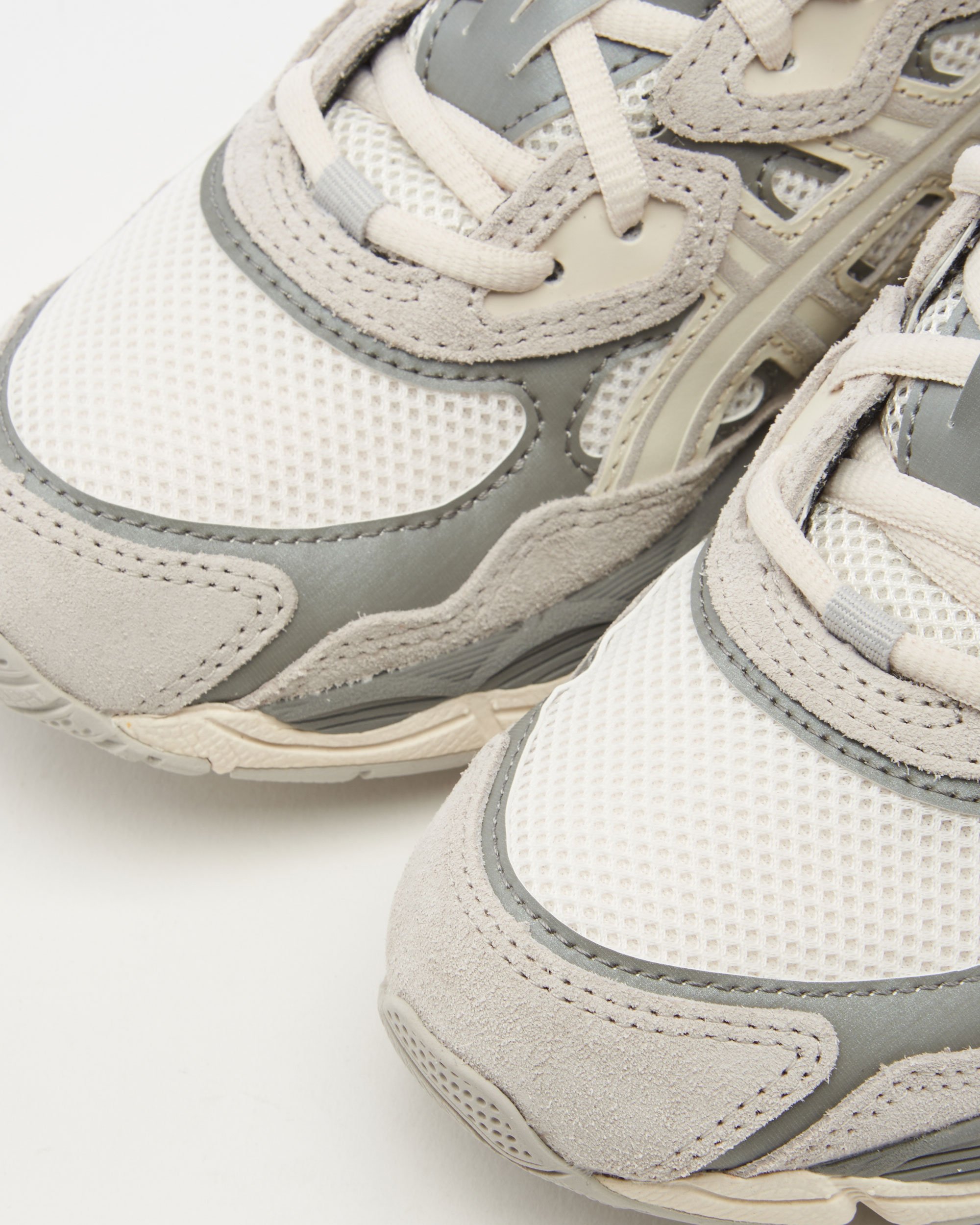 Asics gel foundation 10 beige hot sale