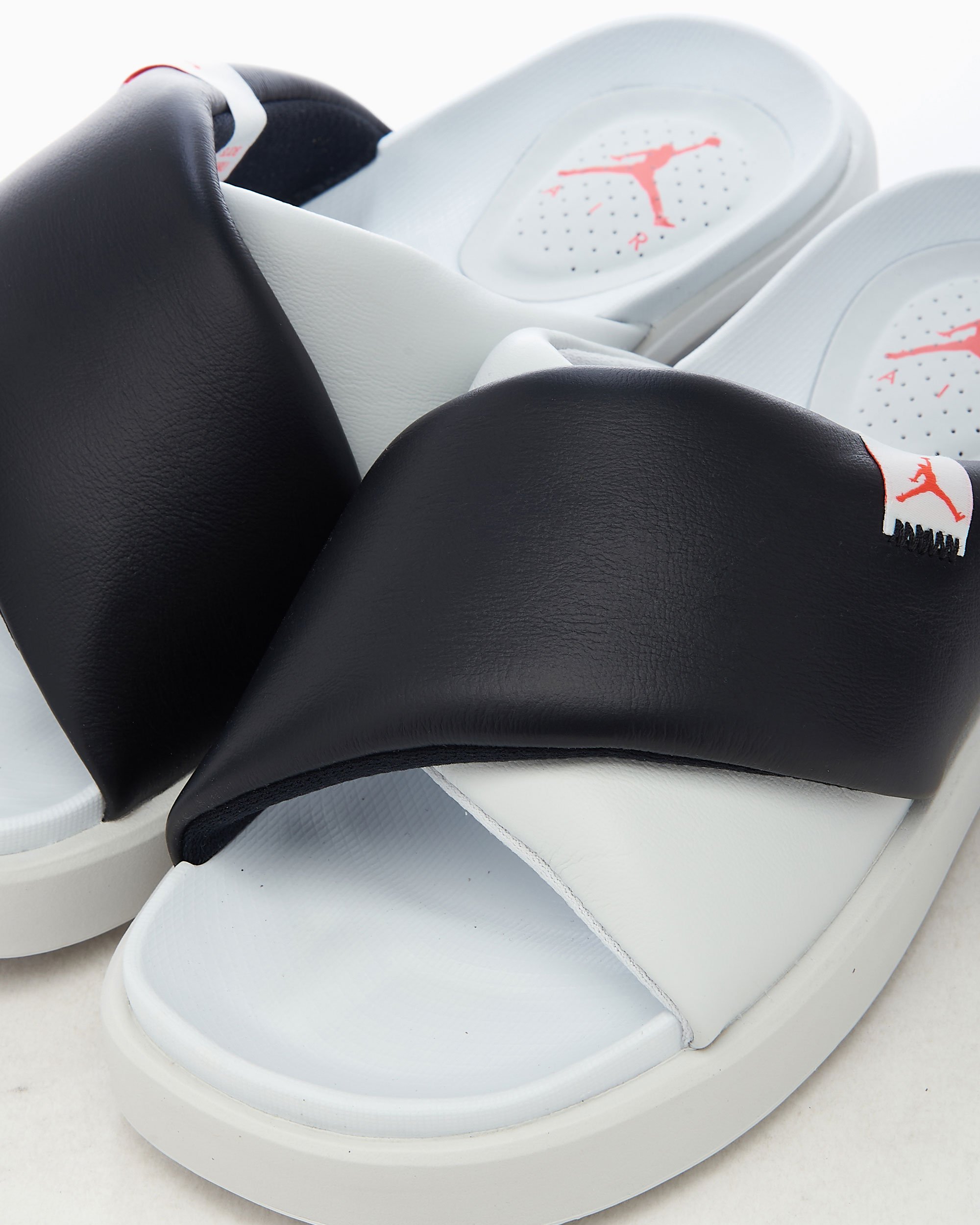 Jordan Women s Sophia Slide Black DO8863 100 FOOTDISTRICT