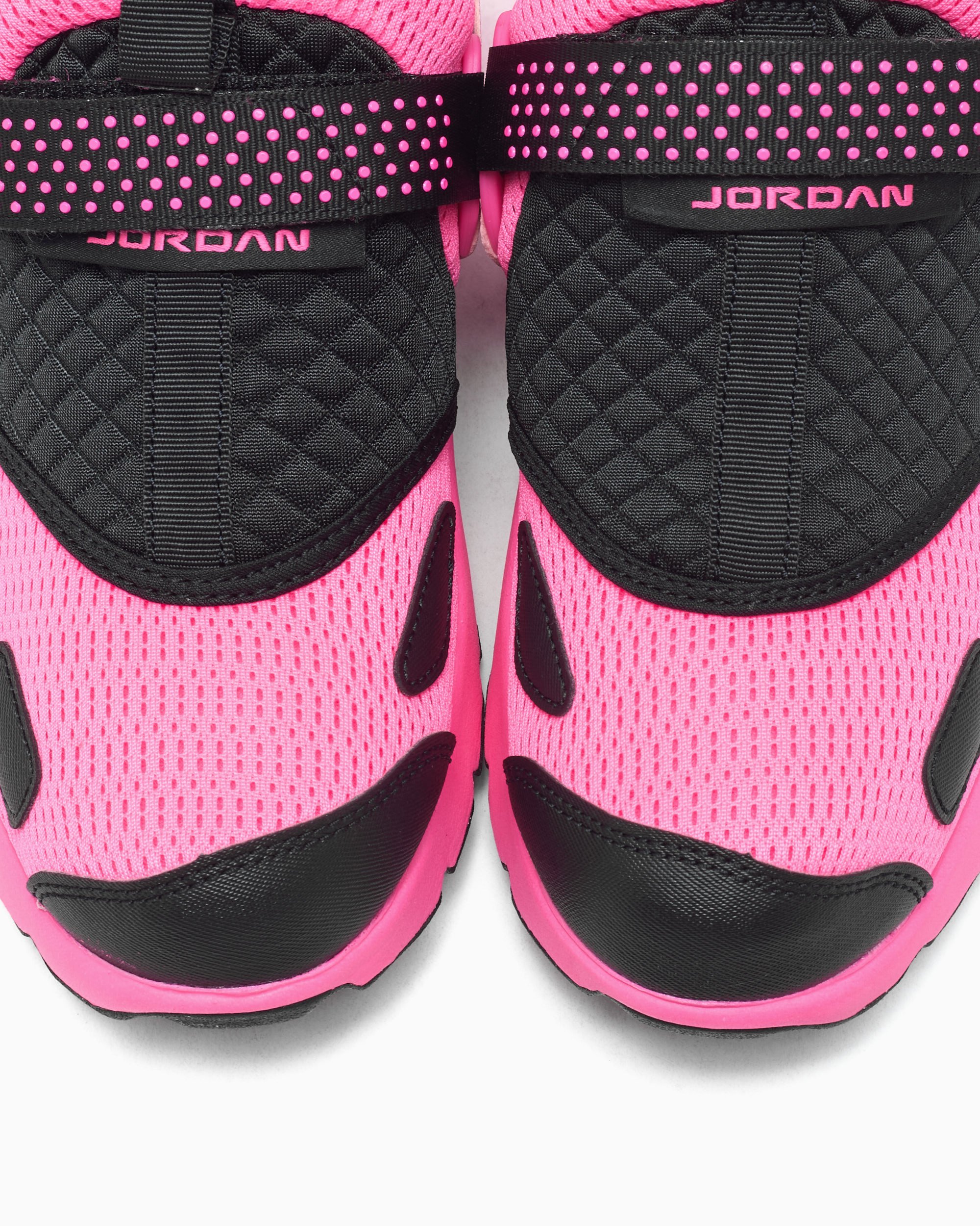 jordan trunner pink