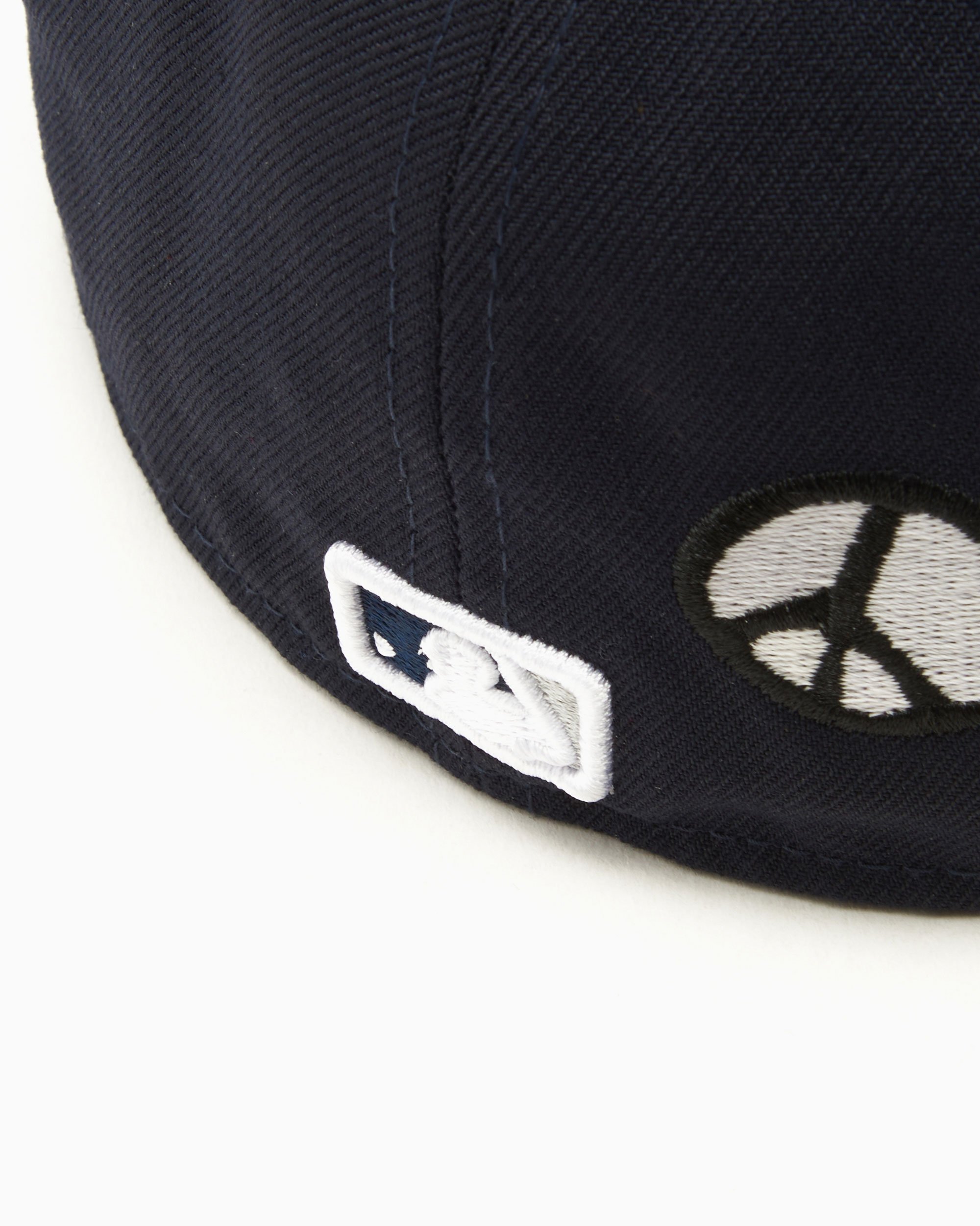 New Era New York Yankees Sunlight Pop 59FIFTY Unisex Cap