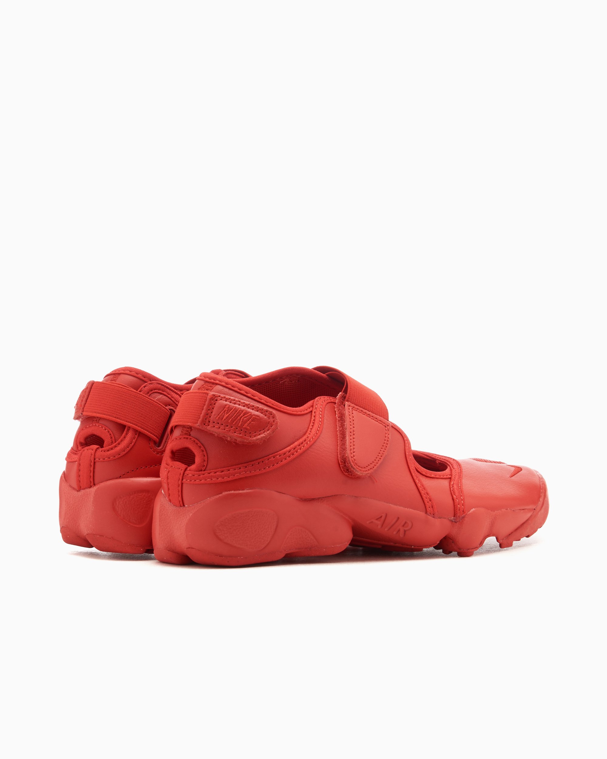 Avia rift knit sneaker hot sale