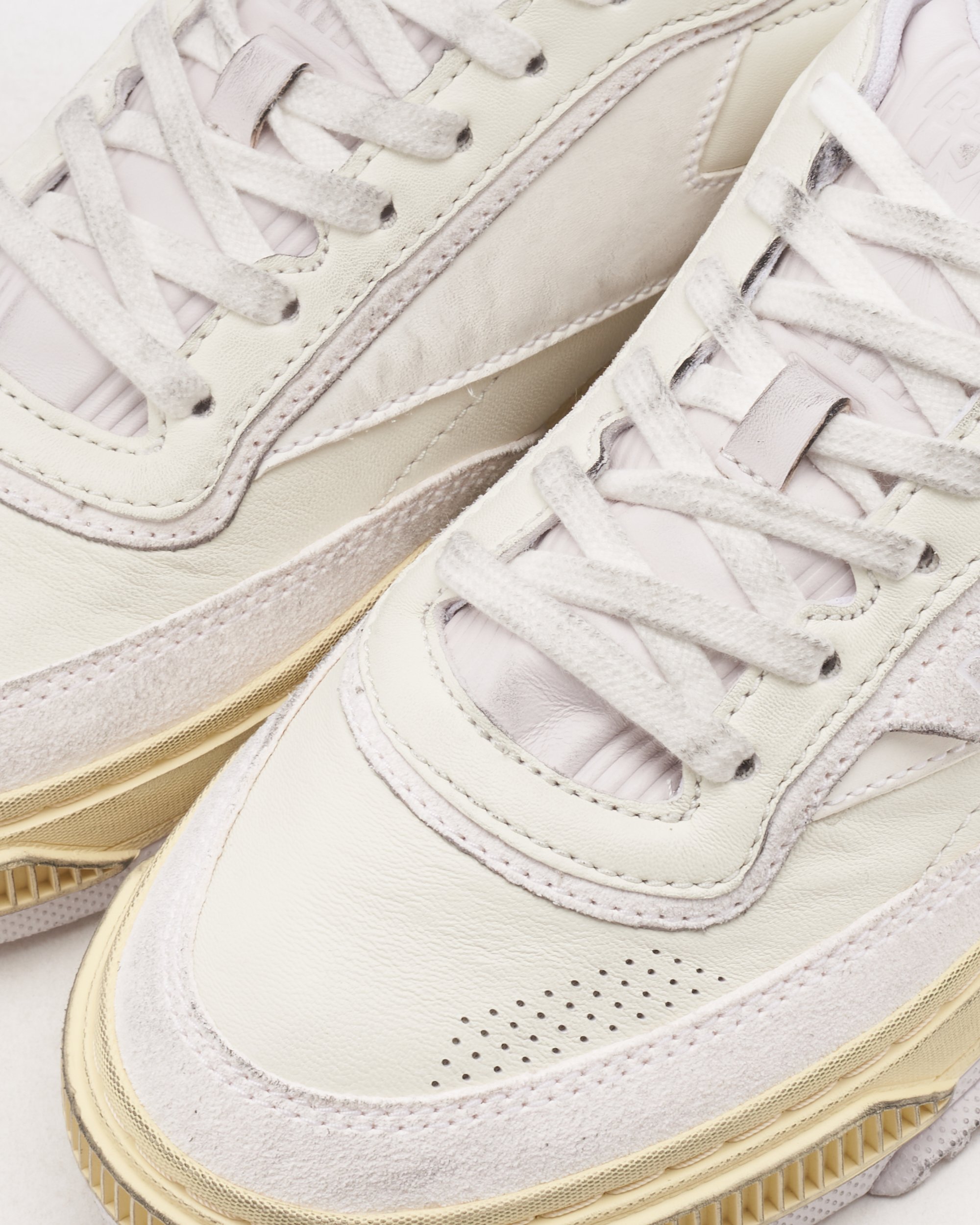 Reebok Club C LTD Wax White RMIA04DC99LEA00G0100 FOOTDISTRICT