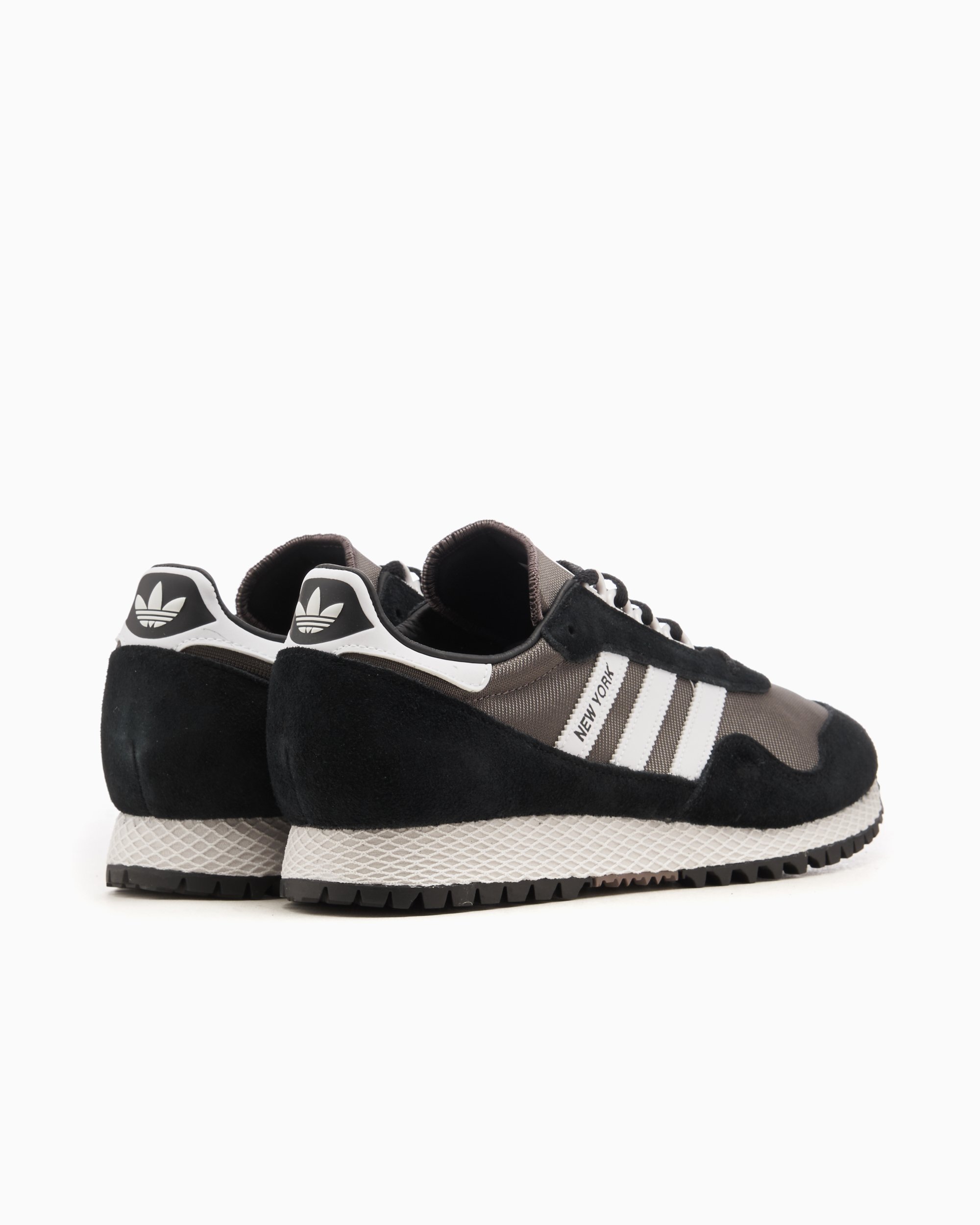 adidas Originals New York Schwarz JH9801 FOOTDISTRICT