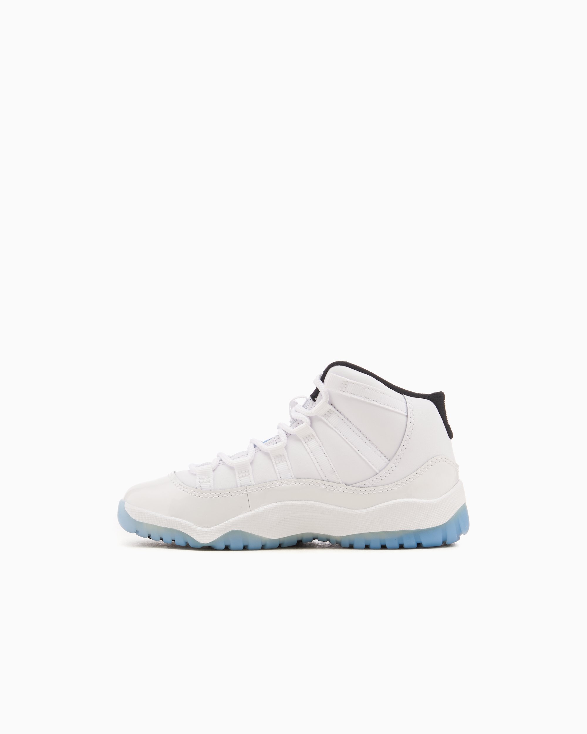 Jordan 11s blue clearance