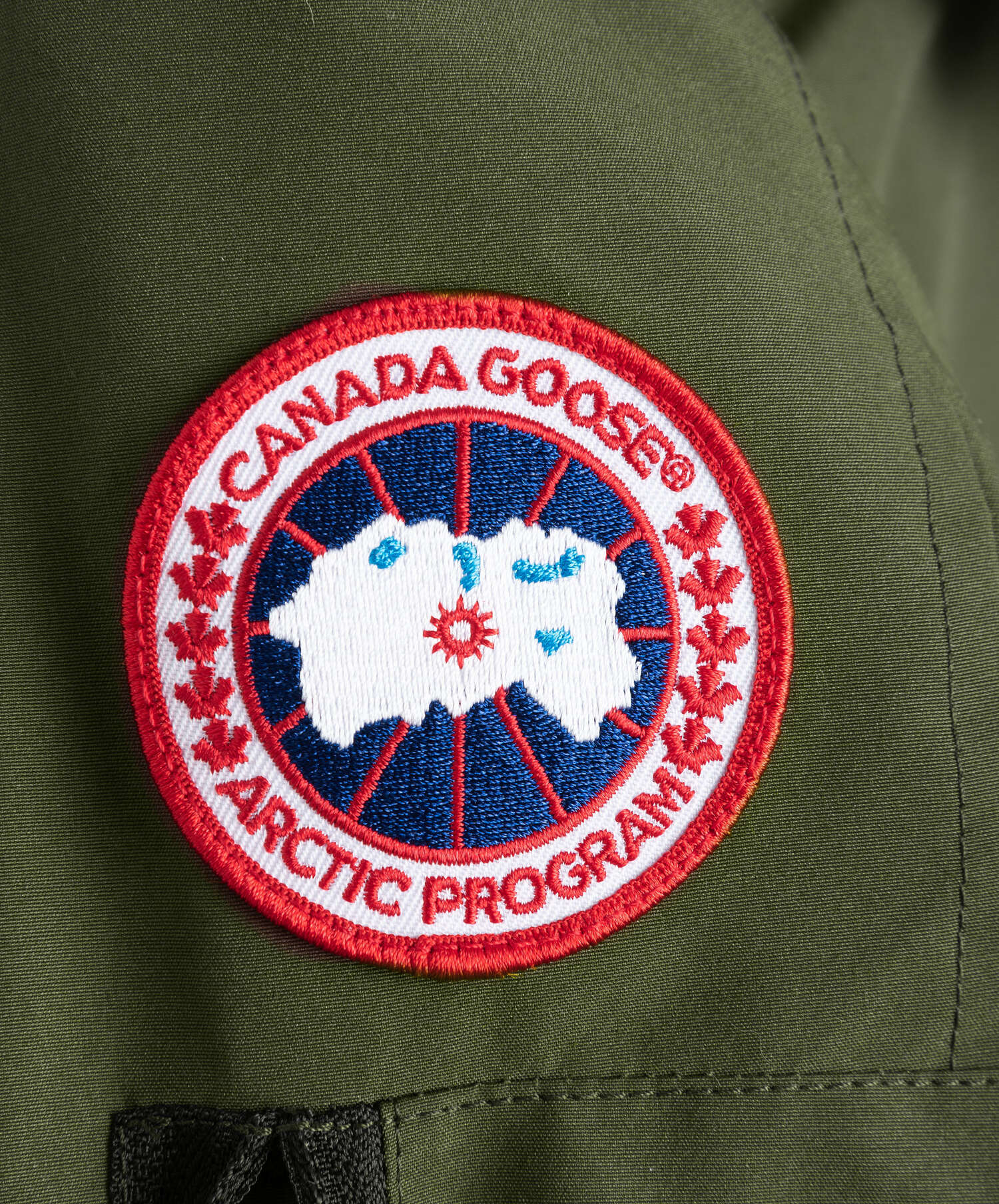 Canada goose deals patch zapatos