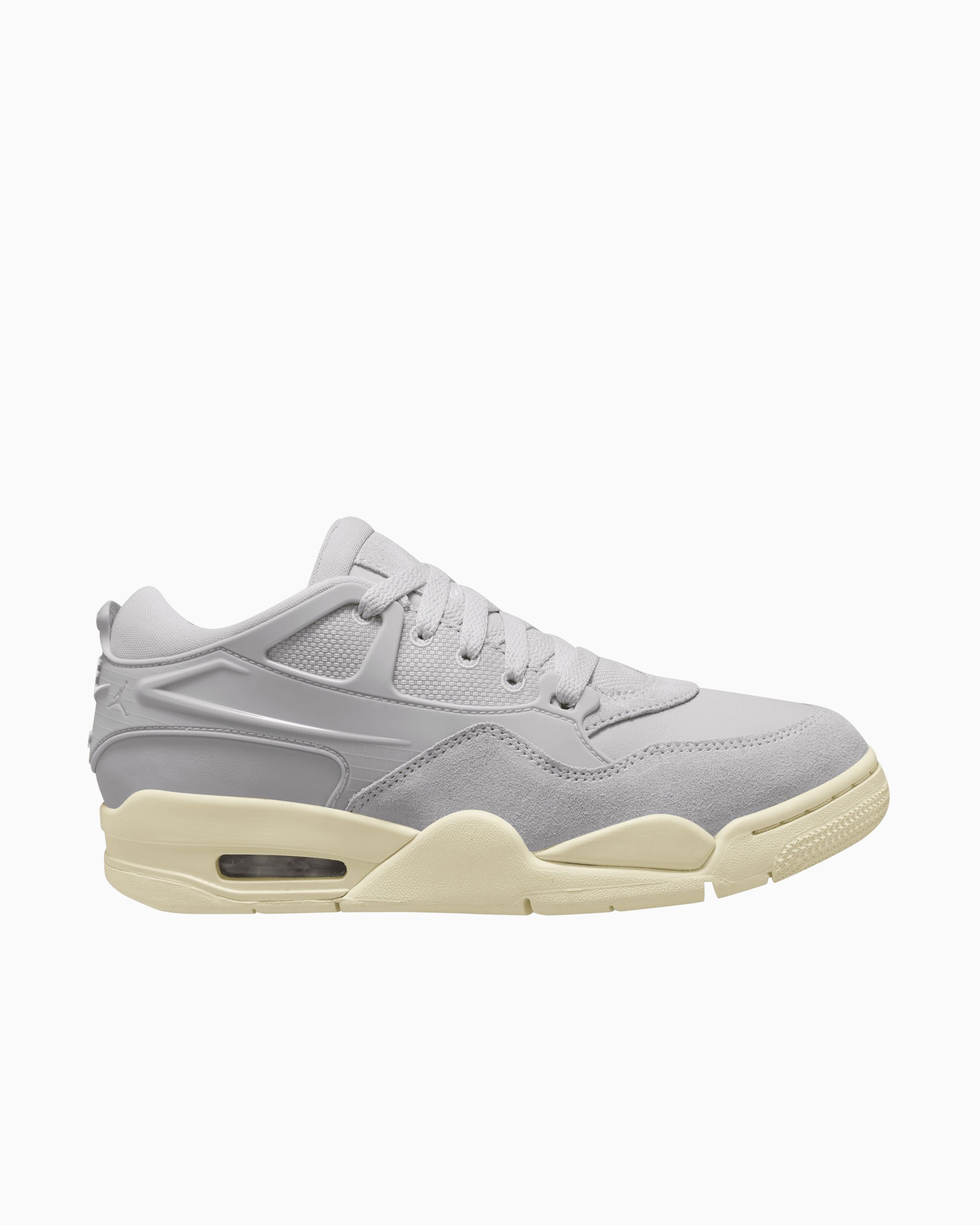 Air Jordan Women s 4 RM Grau FQ7940 001 FOOTDISTRICT