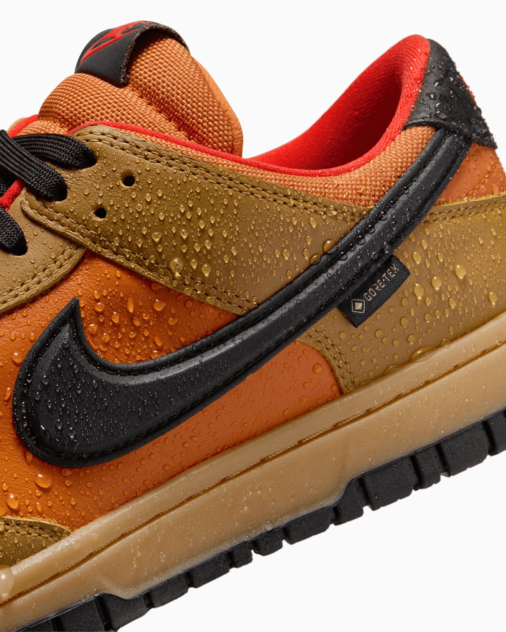 Nike Dunk Low Gore-Tex® Orange HQ2053-700 | FOOTDISTRICT