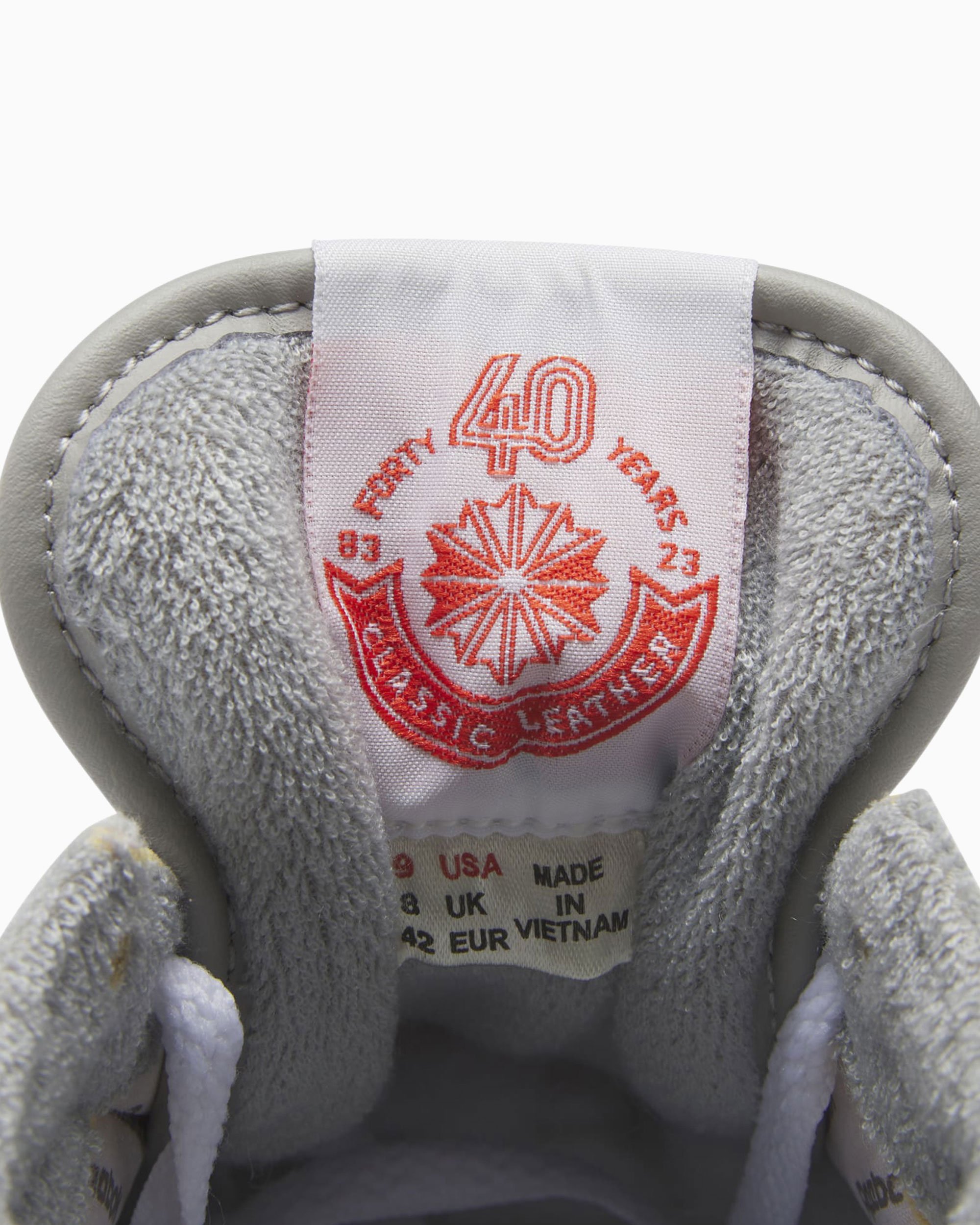 Reebok Classic Leather 2023 Vintage 40TH Bianco GY9877 Acquista