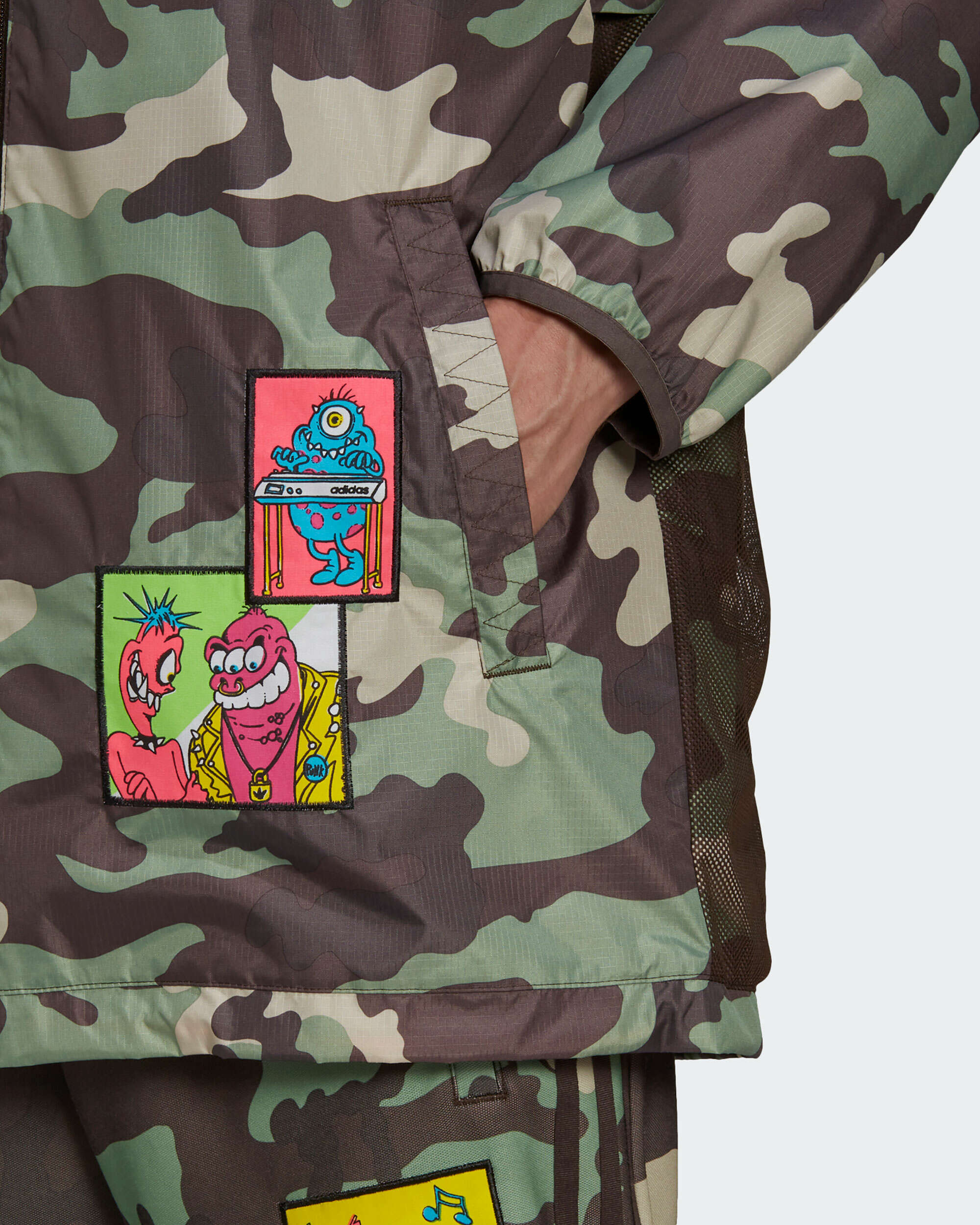 adidas x Jeremy Scott Men s Windbreaker Verde H53375 Acquista su