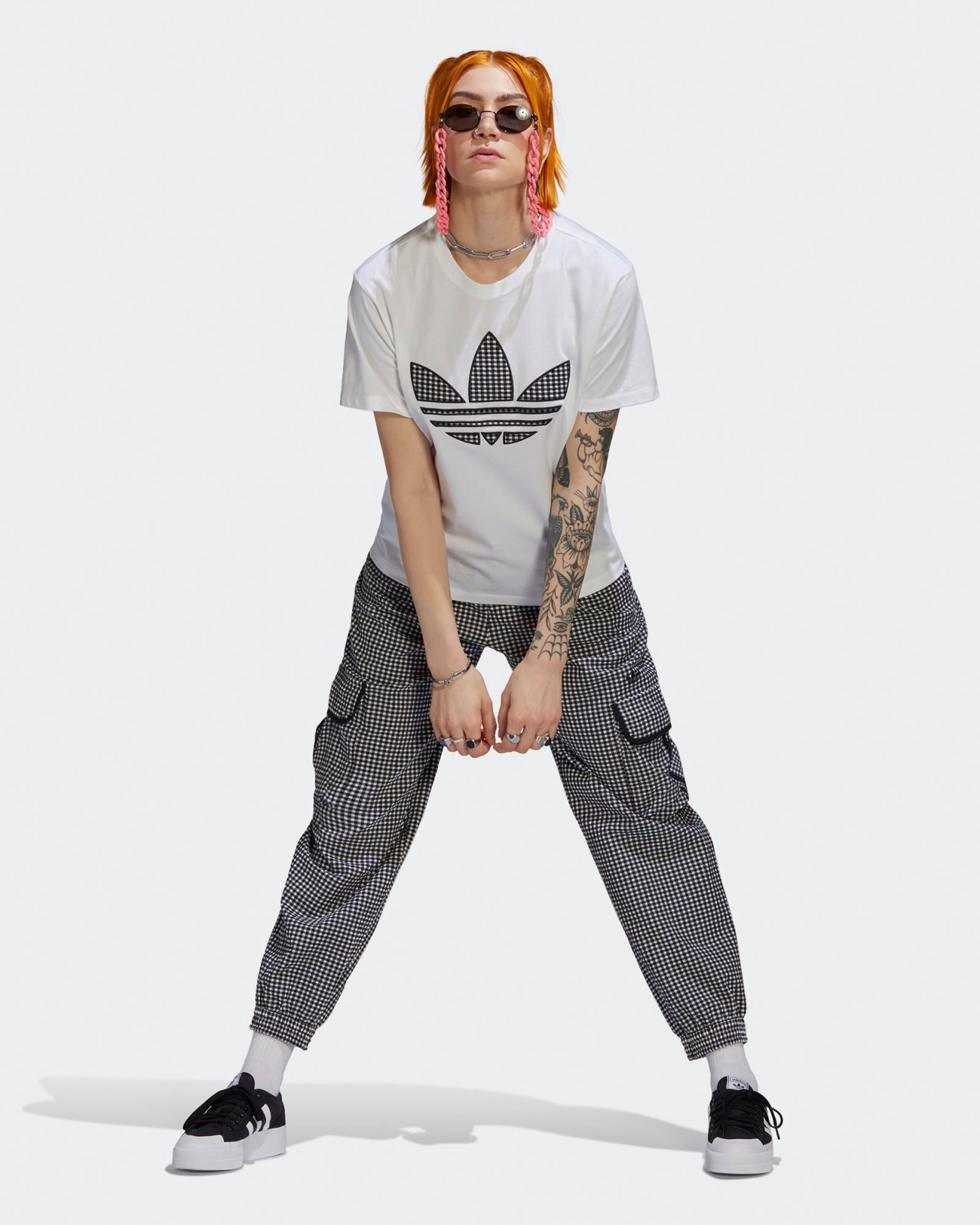 adidas Trefoil Women s T Shirt WeiB HB9436 FOOTDISTRICT