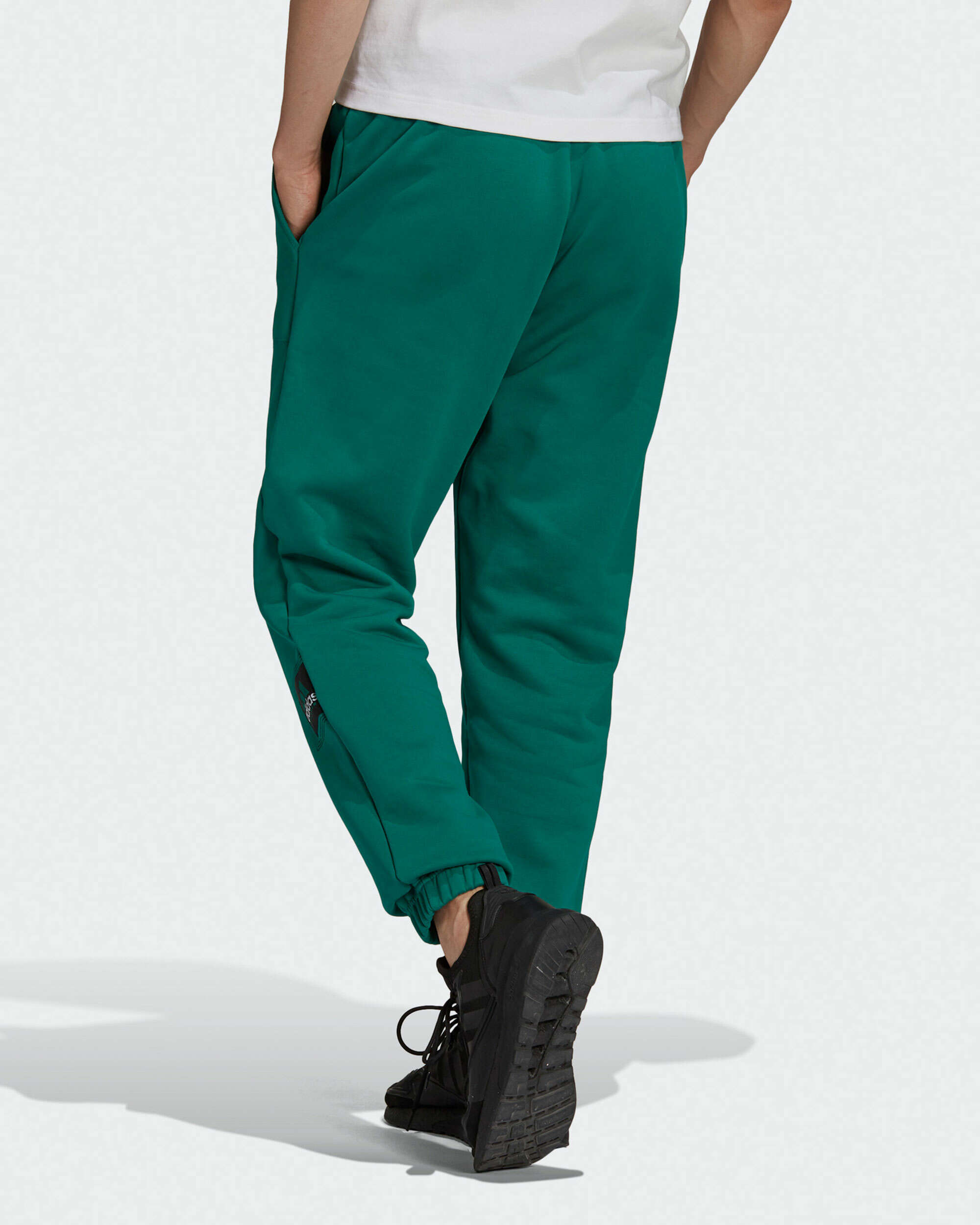 adidas EQT Men s Pants Grun HG8086 FOOTDISTRICT