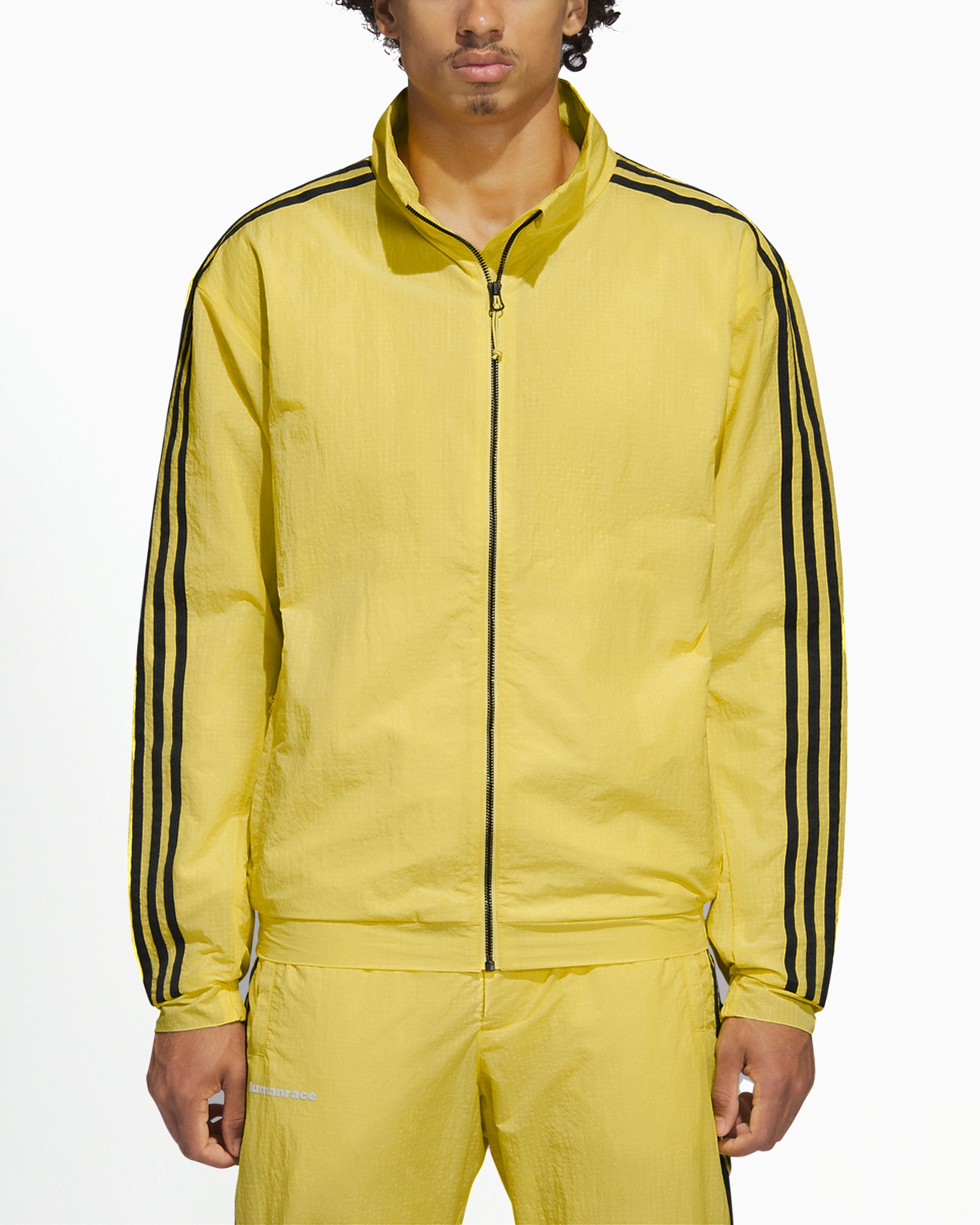 Adidas pharrell williams amarillos store
