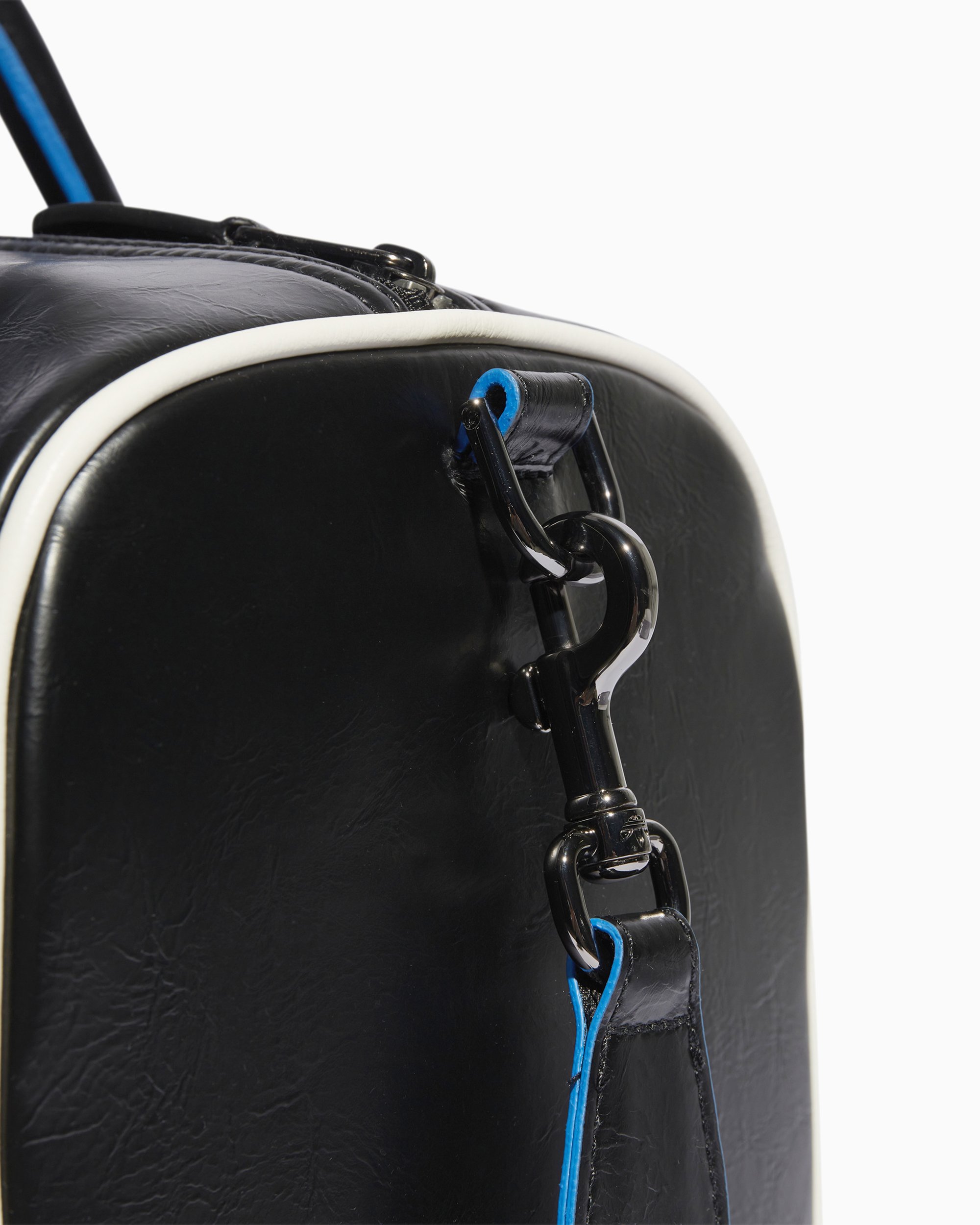 Adidas originals outlet duffle bag