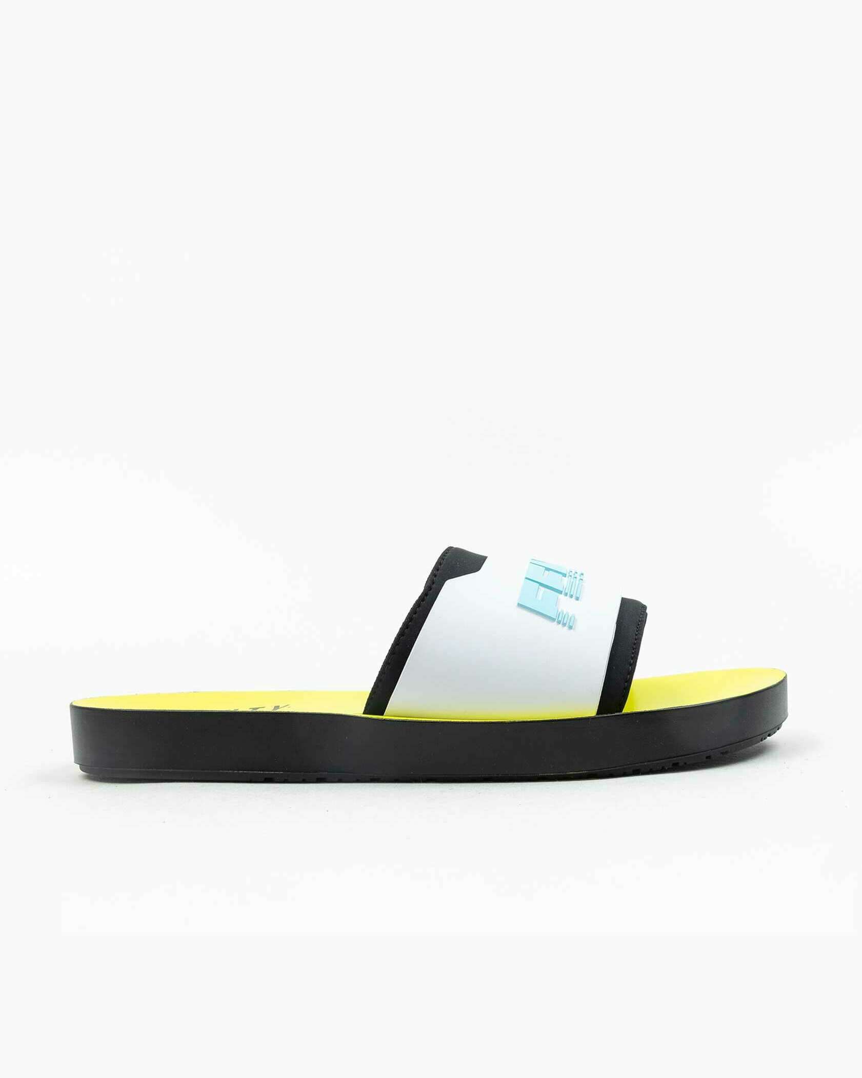 Fenty Surf Slide Wns 367747 02 FOOTDISTRICT