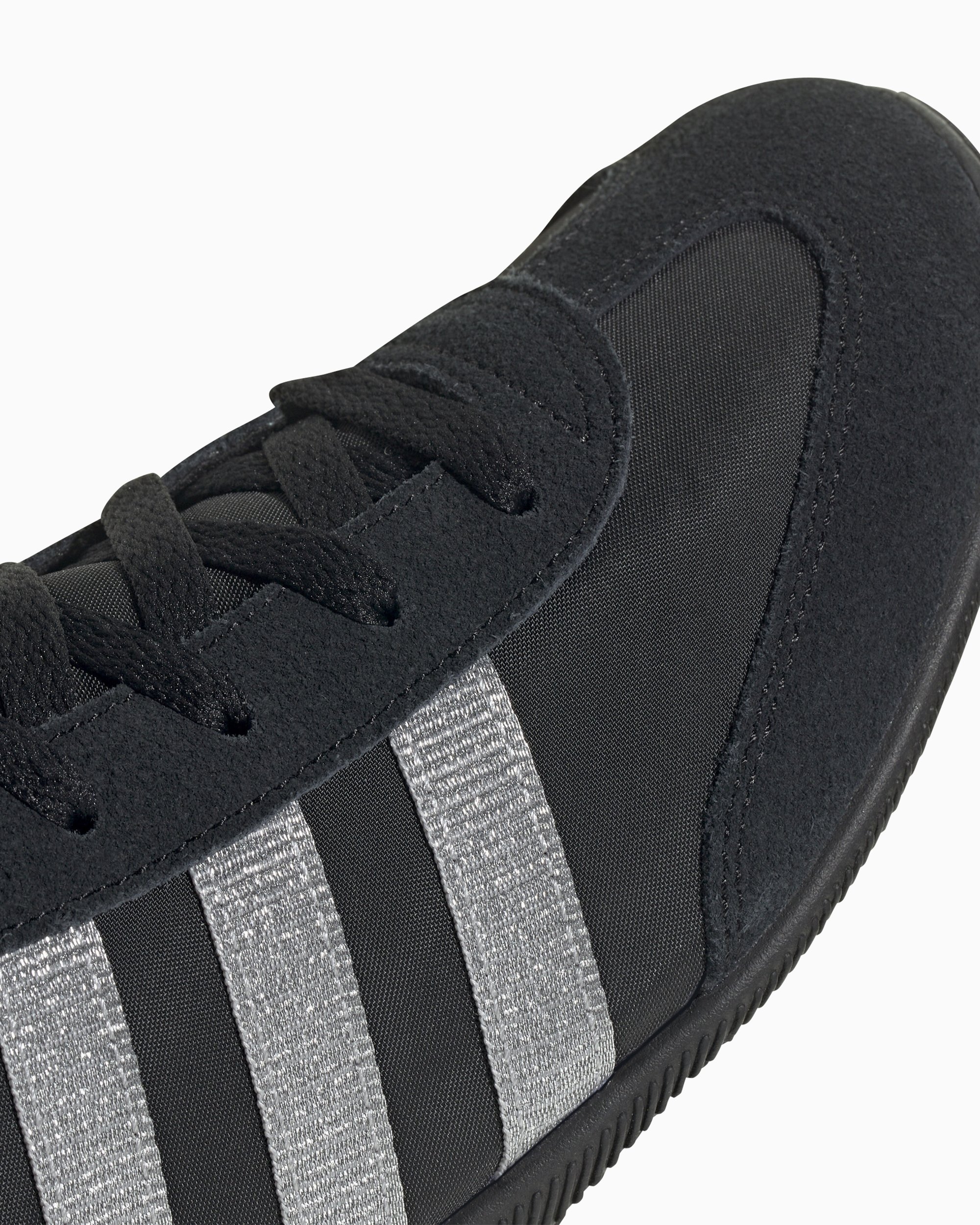 adidas Originals Women s Japan H Negro JR8118 FOOTDISTRICT