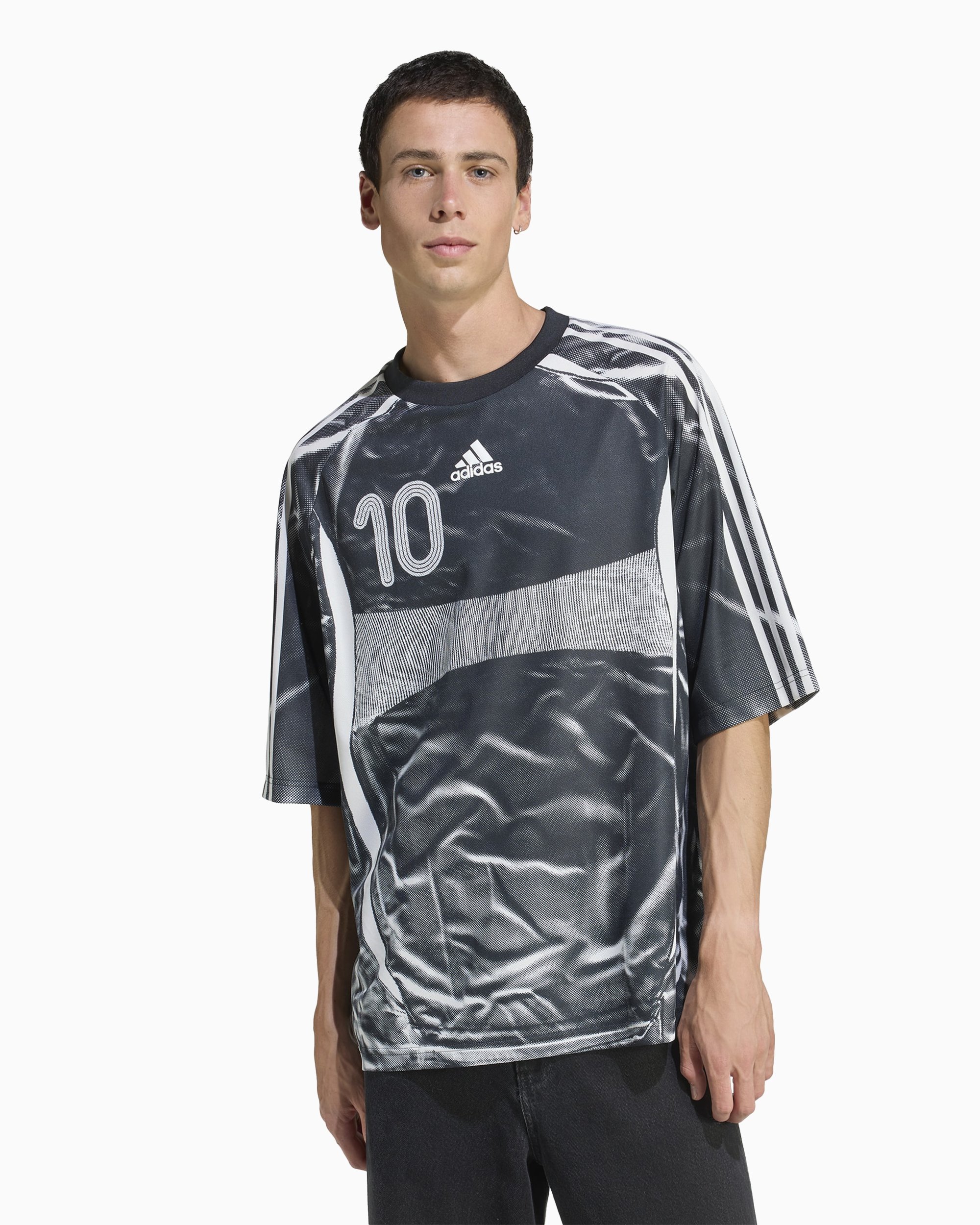 シャツ adidas Football classic T-shirt ADIDAS ORIGINALS】☆FOOTBALL CLASSIC TSHIRT☆【送料無料