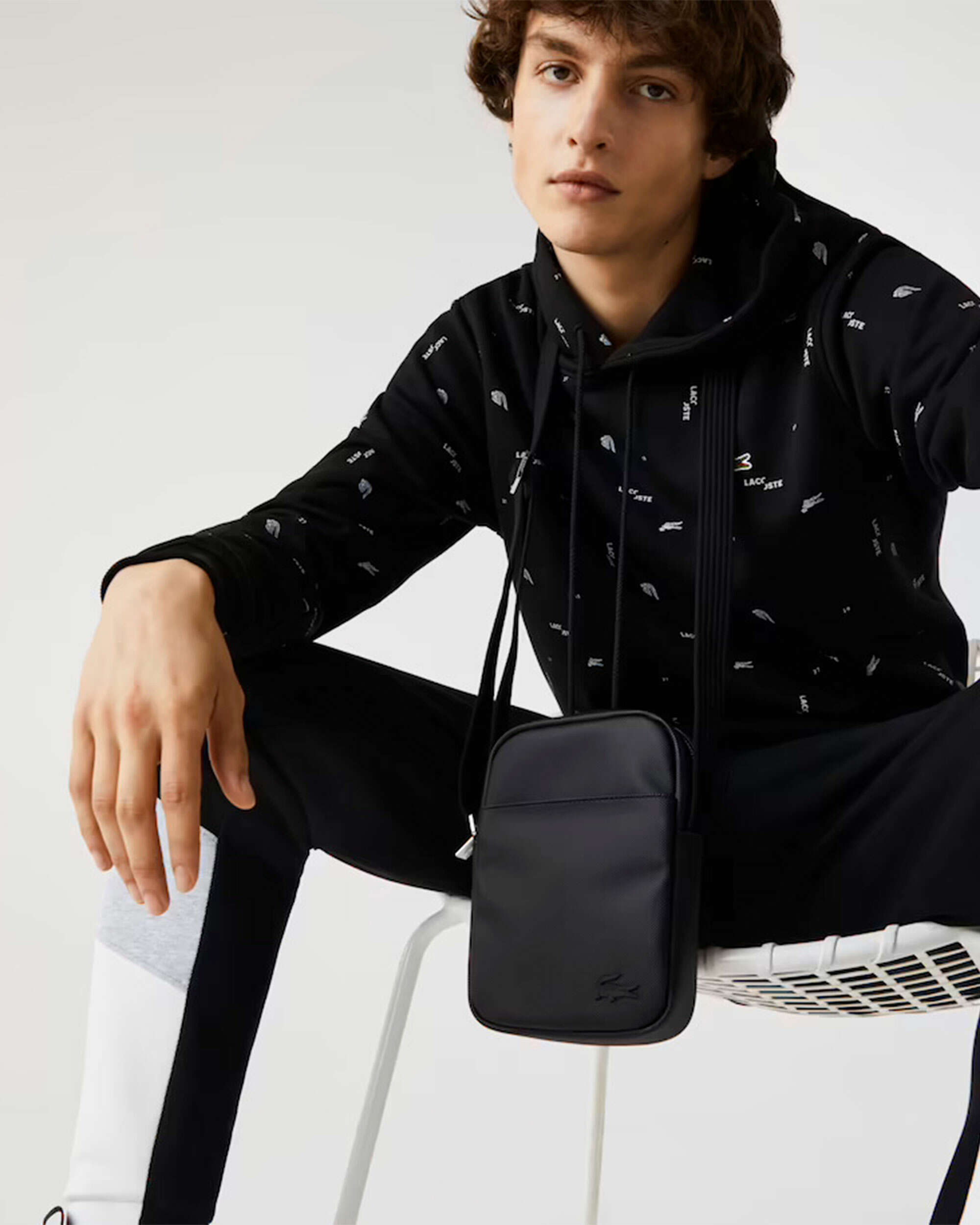 Lacoste Classic Vertical Men s Bag Zwart NH2340HC 000 Shop Online