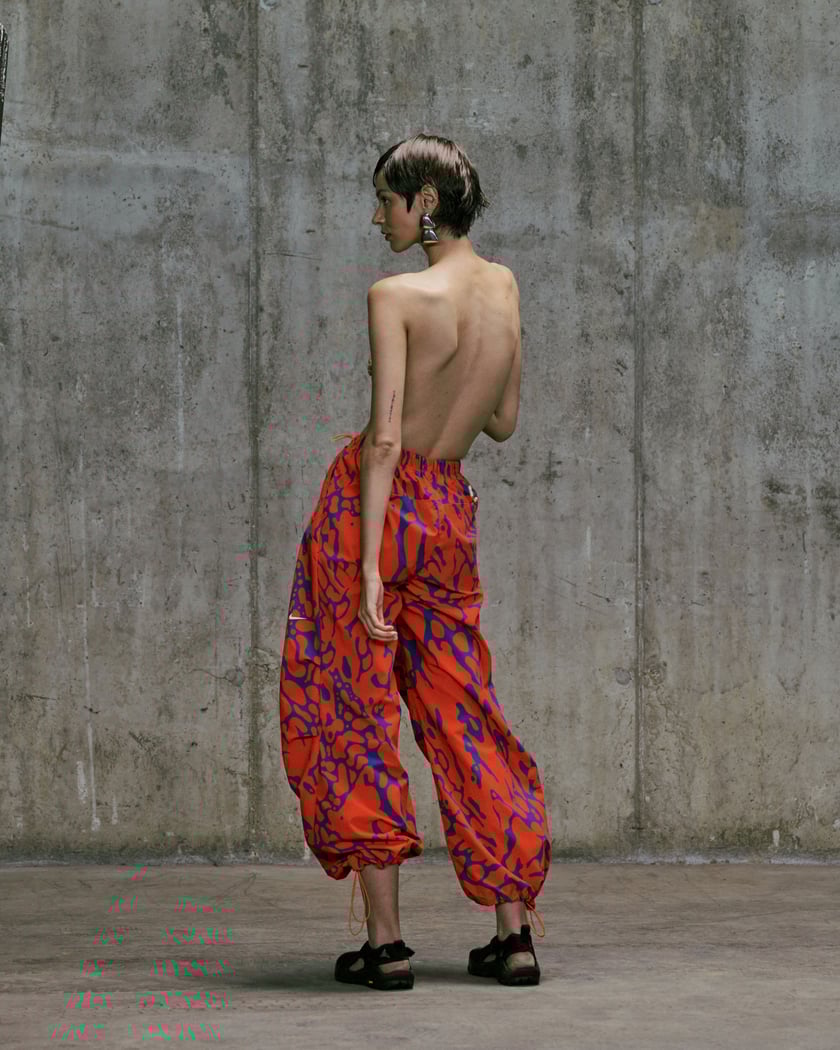 mens nike parachute pants