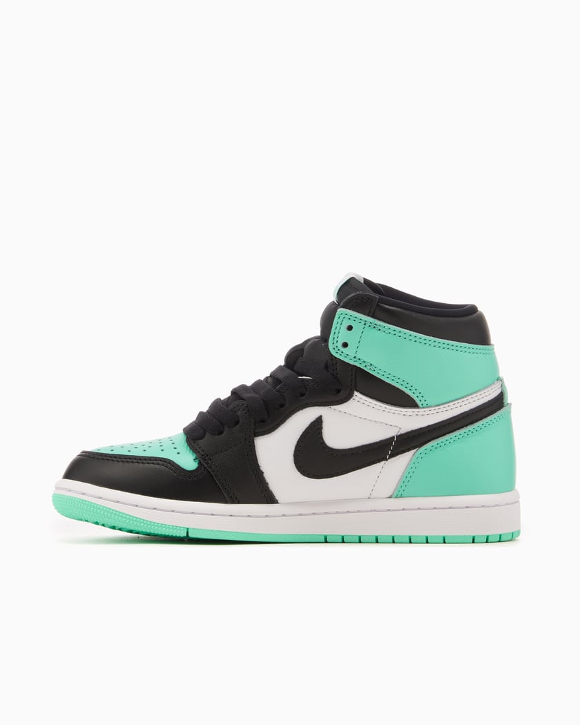 Jordan retro 1 green clearance