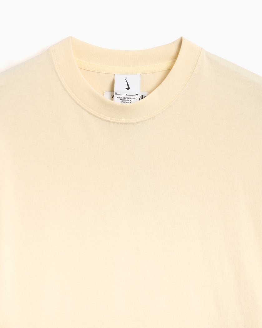 Cream nike t shirt outlet