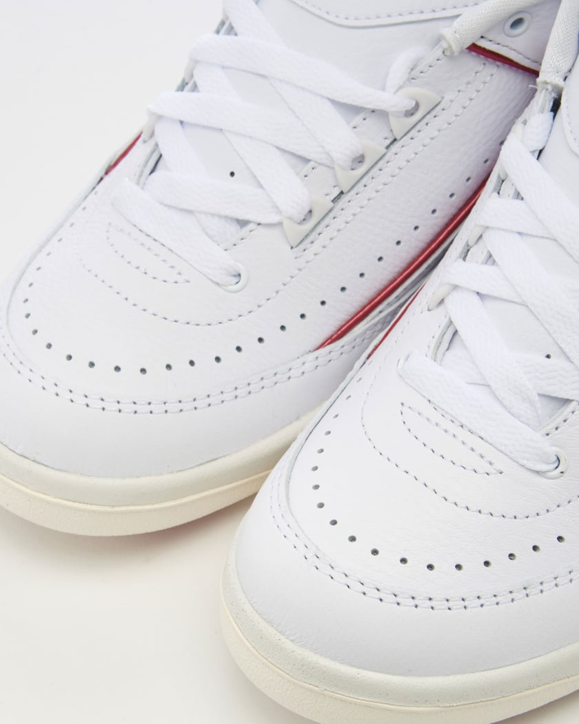 Air Jordan Women s 2 Retro Low UNC To Chicago