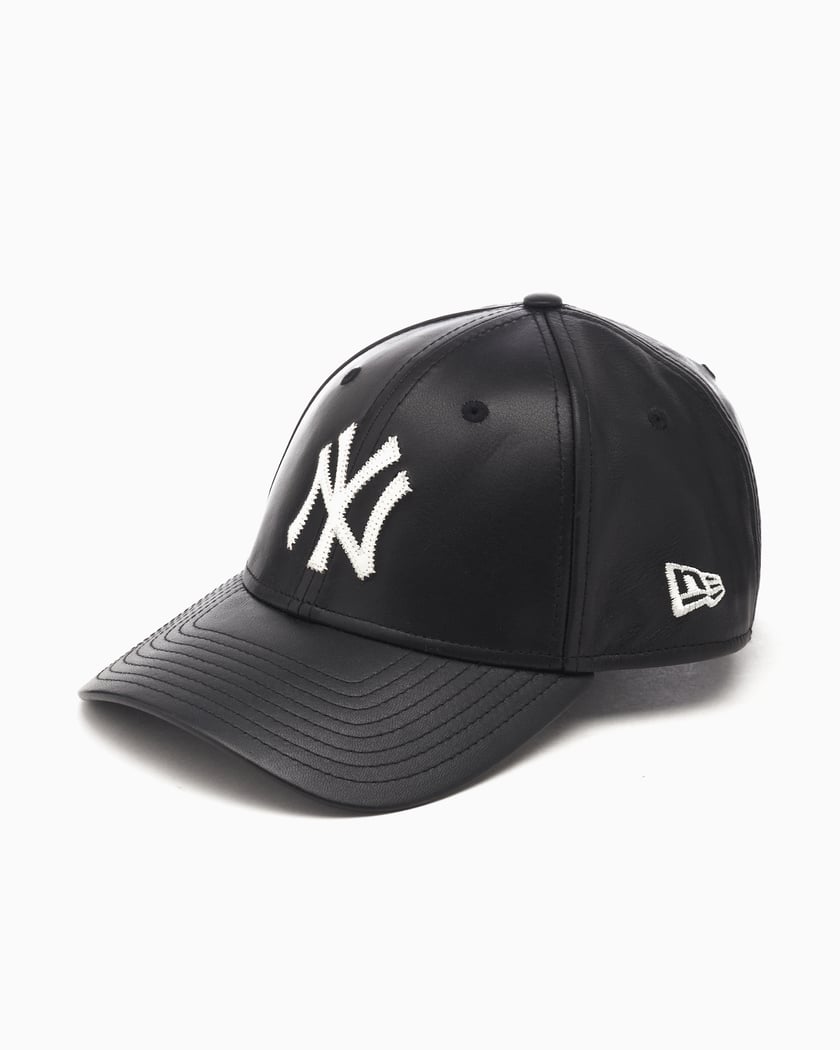 New Era New York Yankees MLB 9FORTY Unisex Leather Cap Black 60298686 FOOTDISTRICT