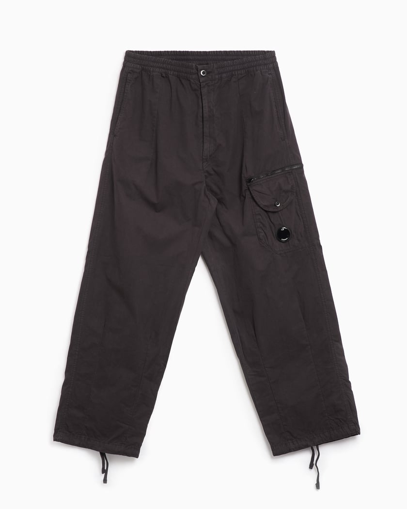 CP Company Men's Microreps Boxy Lens Cargo Pants Black  17CMPA178A006134G-995 | FOOTDISTRICT